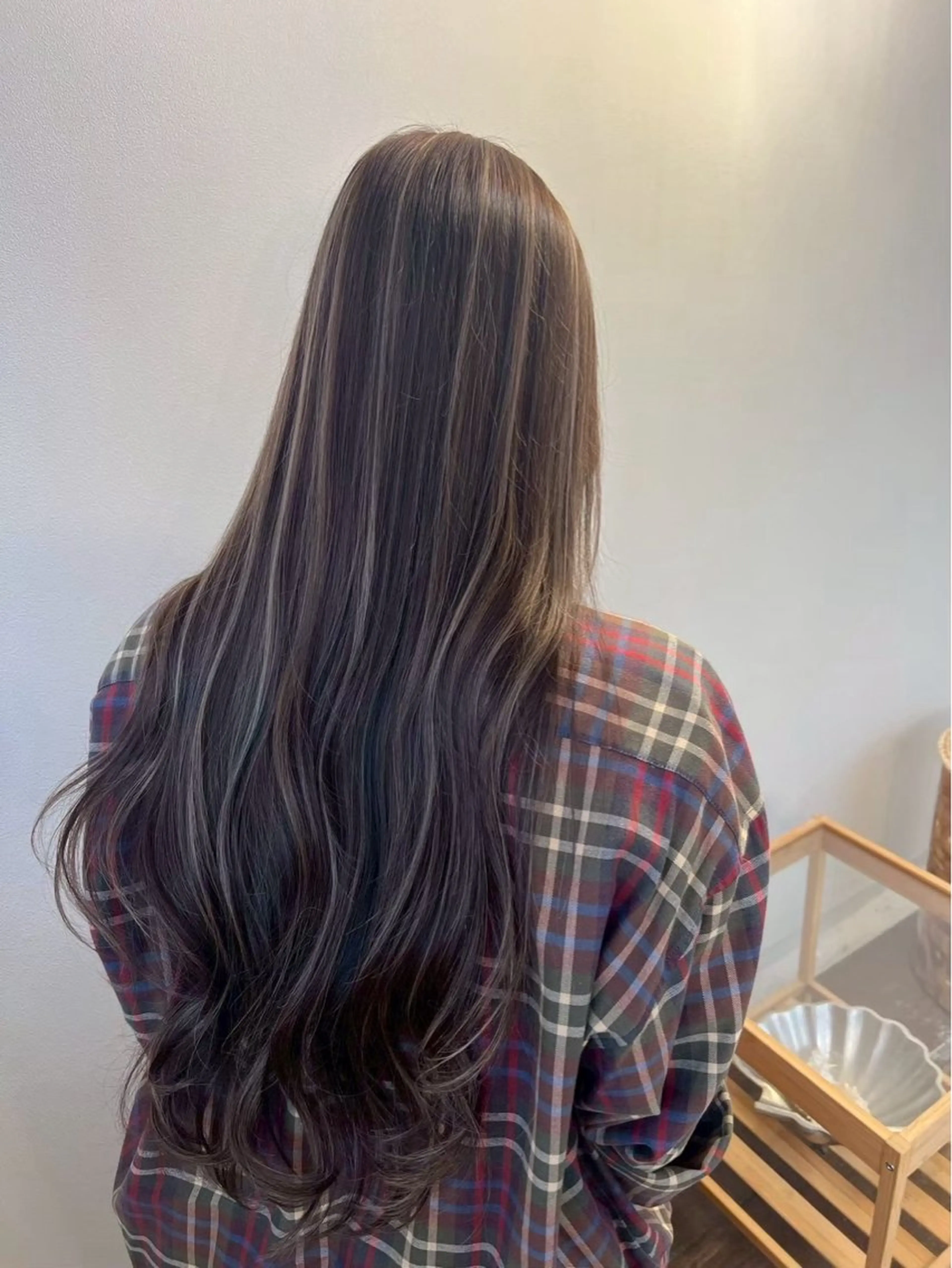 ロング カラー ハイライトカラー ハイライト ココルアナ所属・ゆう/大阪豊中/海外 カラー/艶カラーのヘアスタイル