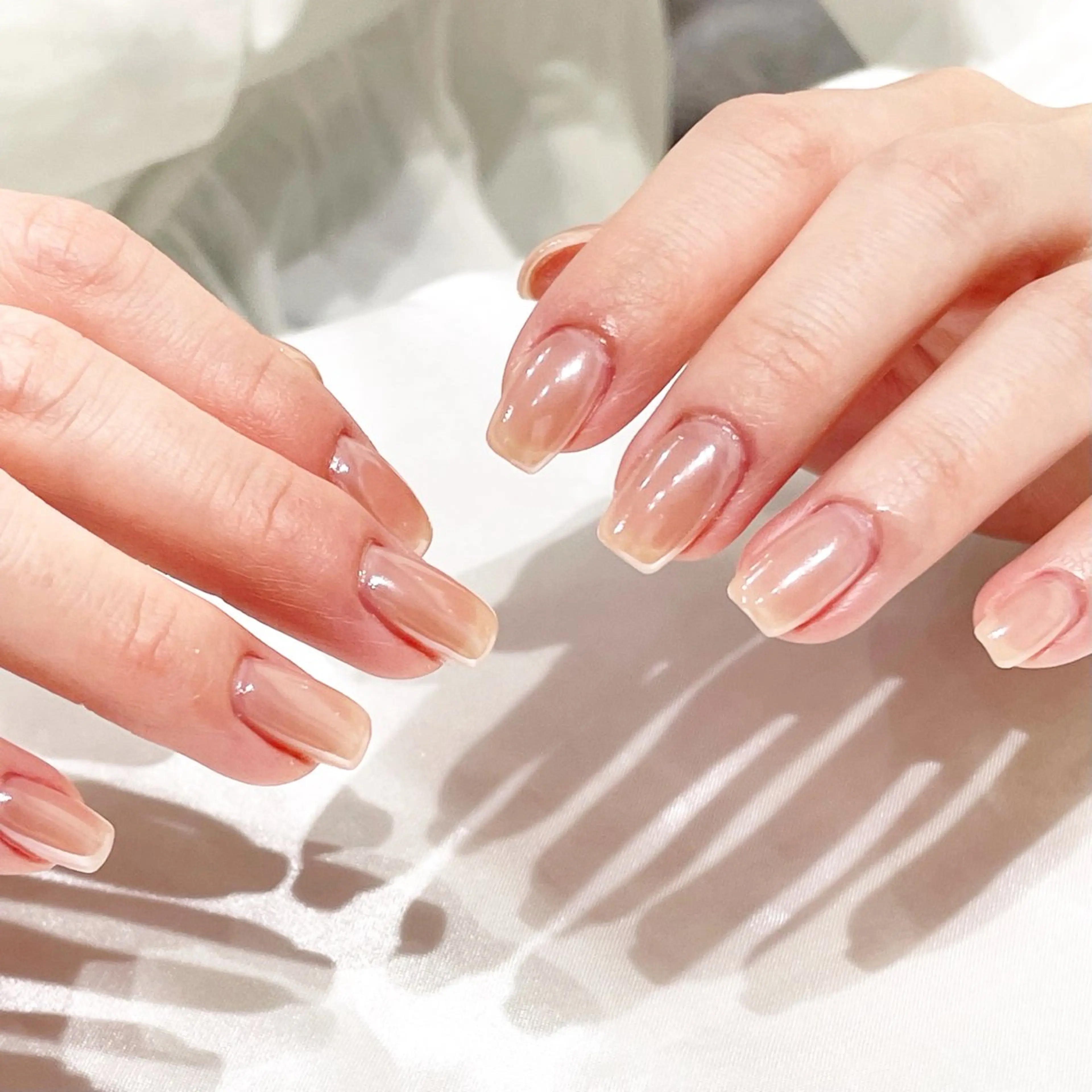 ネイル リスブラン HINARIのネイルデザイン