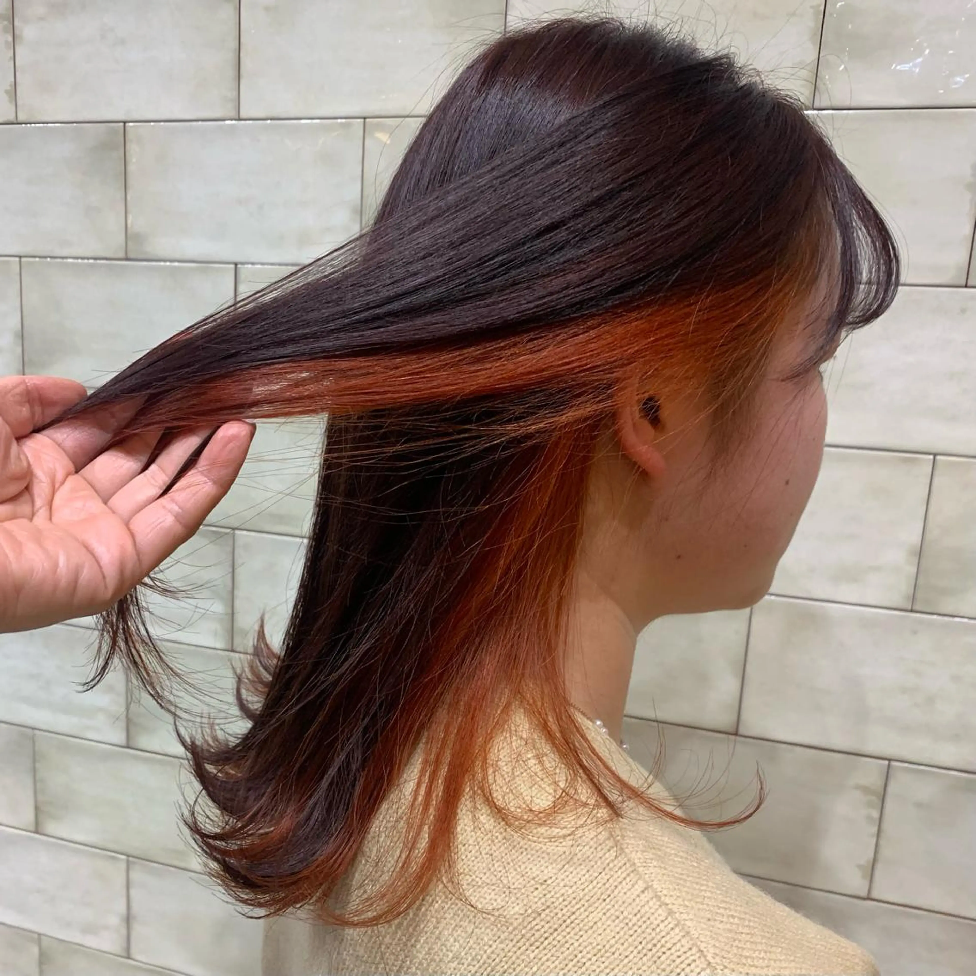 カラー オレンジ Hair Resort Noble(ヘアリゾートノーブル)所属・オオヤ カナのヘアスタイル