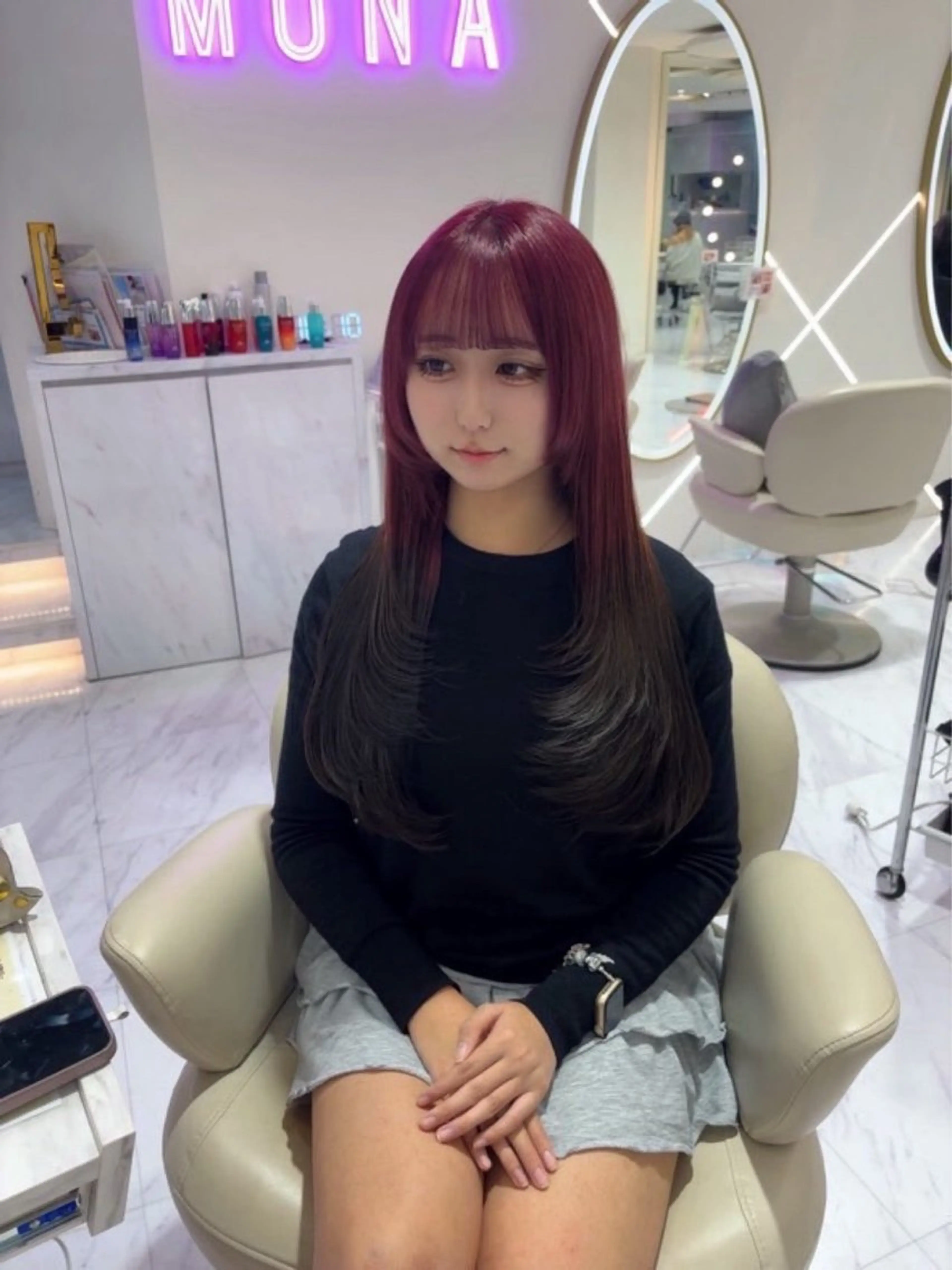 ロング ハイレイヤー レイヤーカット MONA HIYORIのヘアスタイル