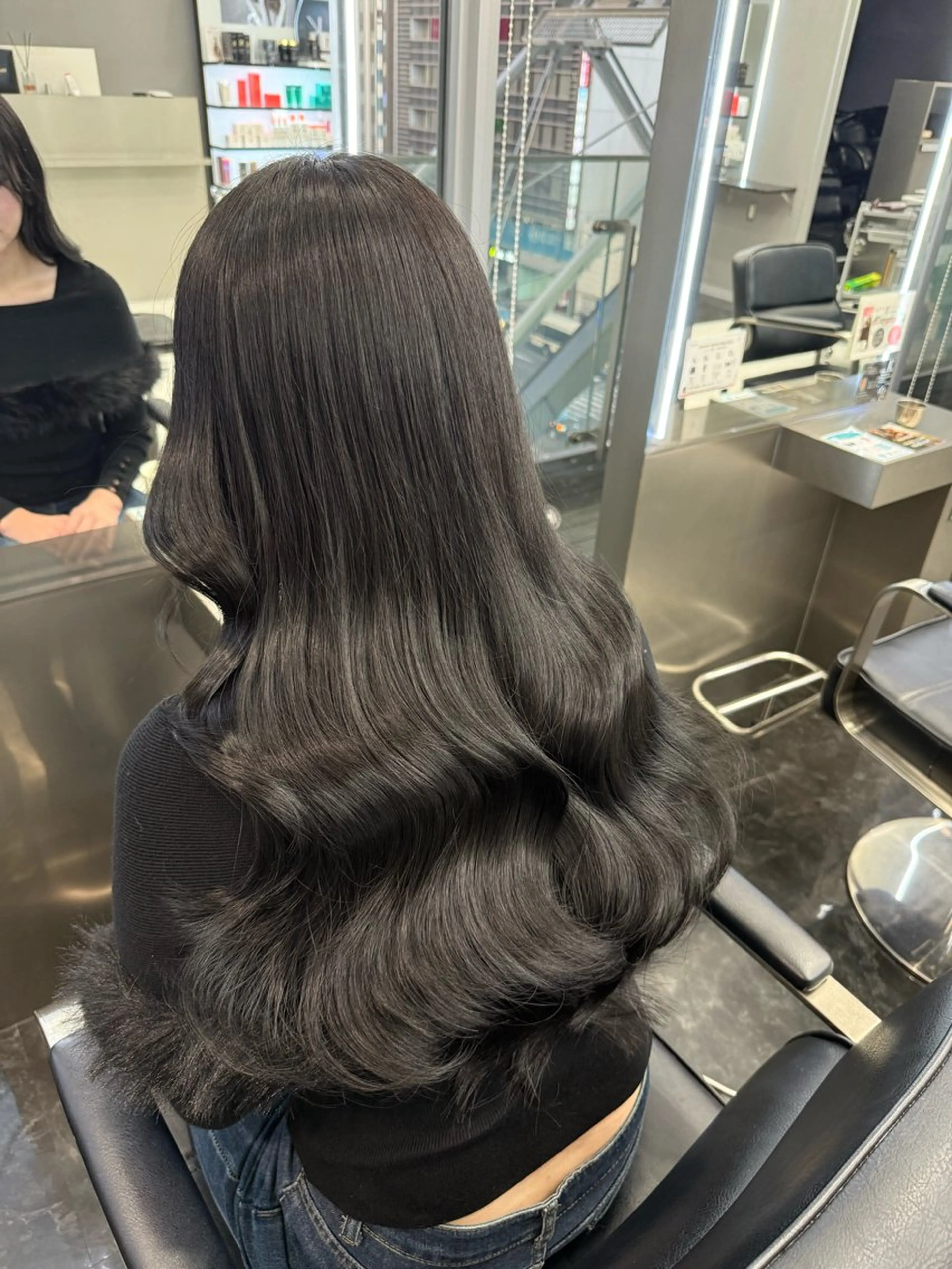 ロング カラー ヘアアレンジ カット ヘアカラー トリートメント ヘアセット 韓国ヘア🖤/透明感 shihoのヘアスタイル