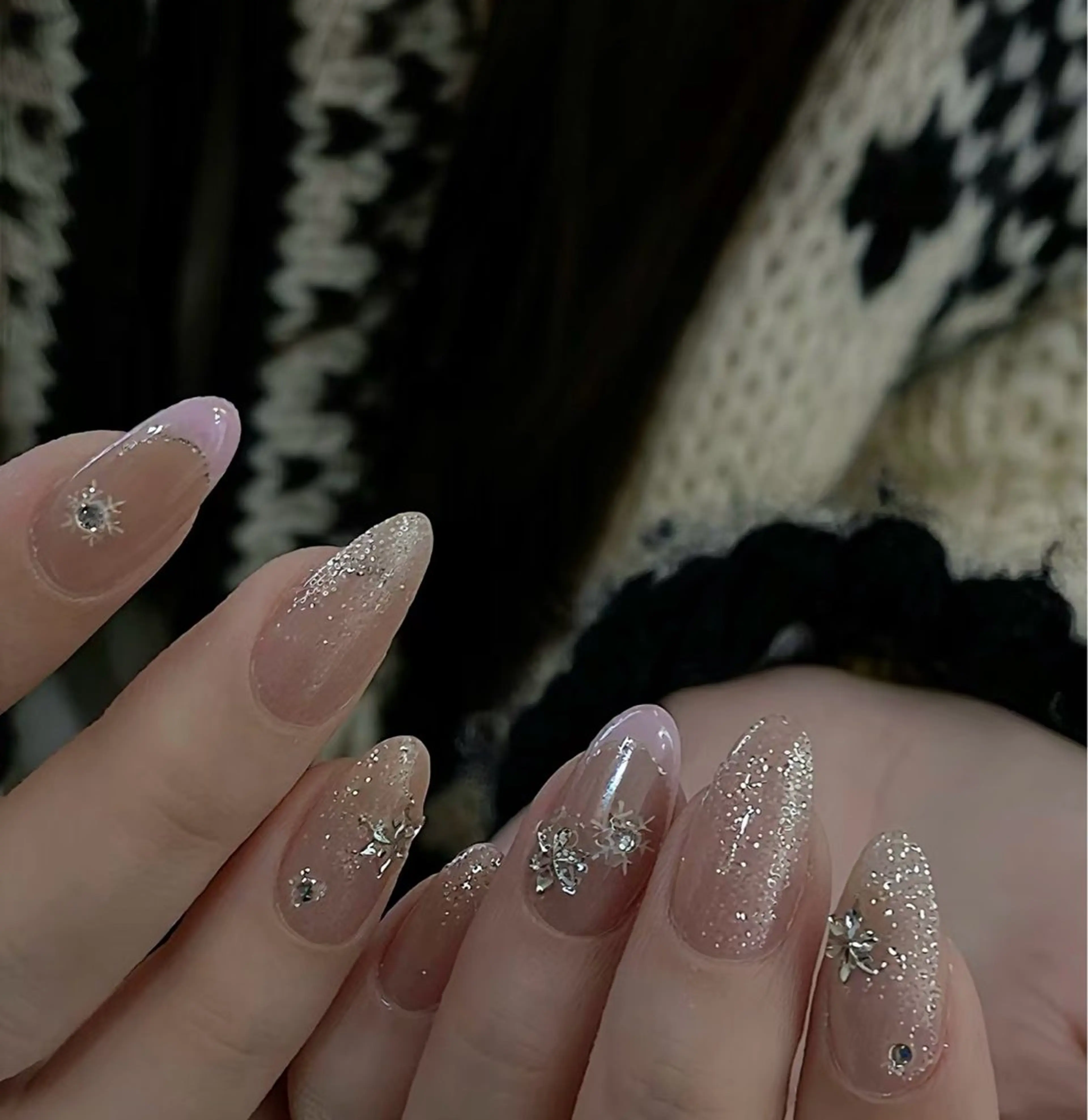 ネイル HOSHINO NAIL所属・HOSHINO nail Akiのネイルデザイン