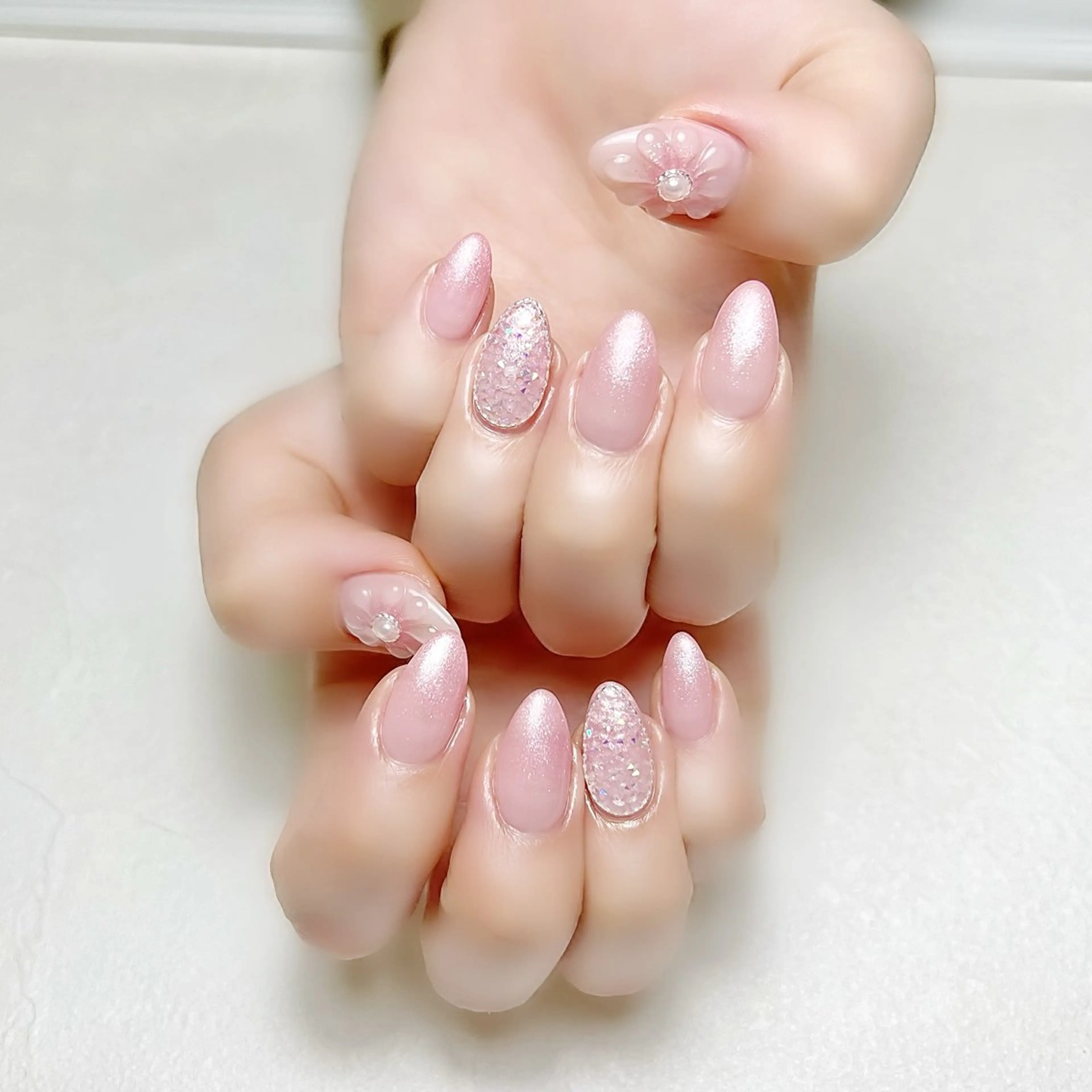 ネイル ガーリー グラデーション キラキラネイル ピンク 春ネイル rouse nail RISATOのネイルデザイン