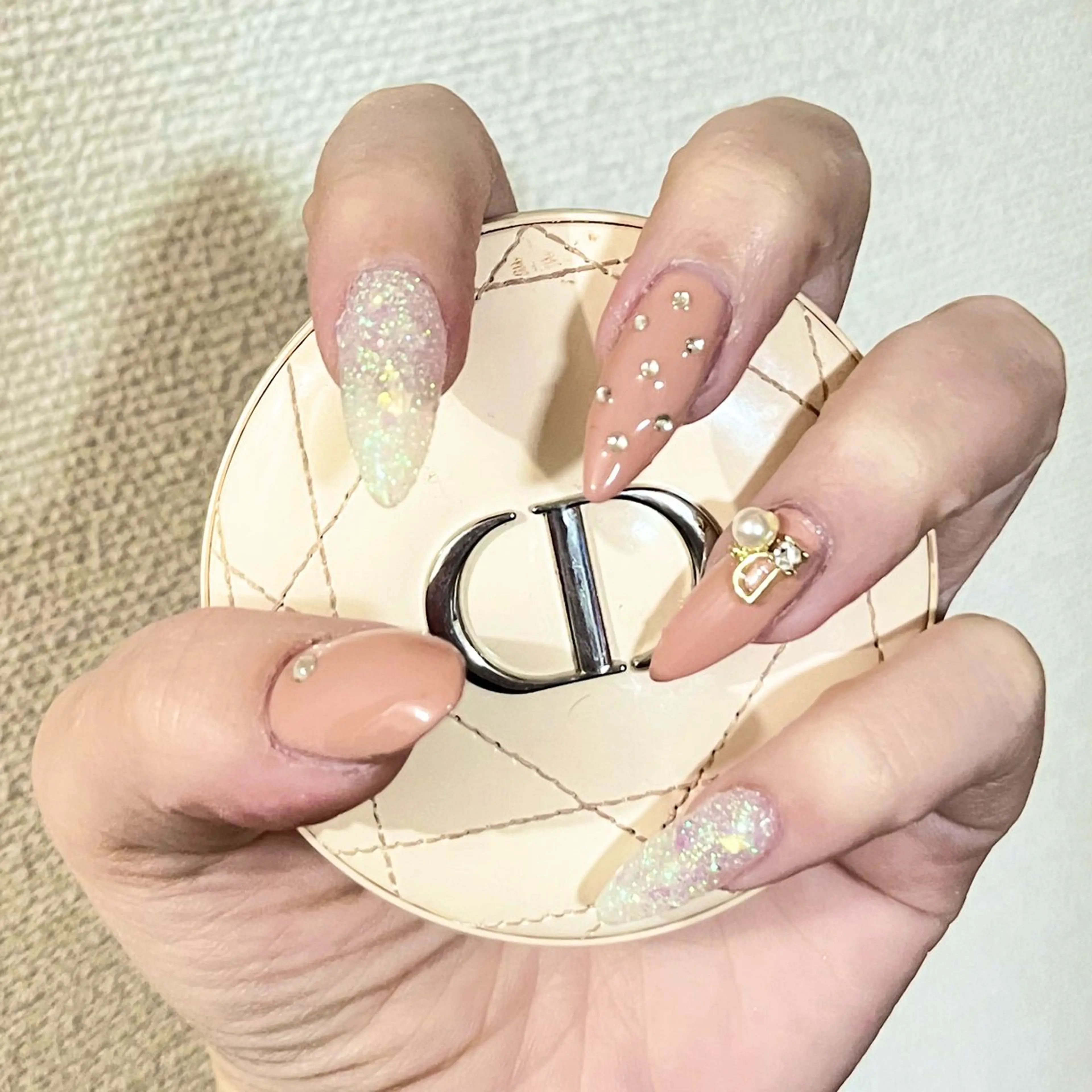 ネイル hohomi .のネイルデザイン