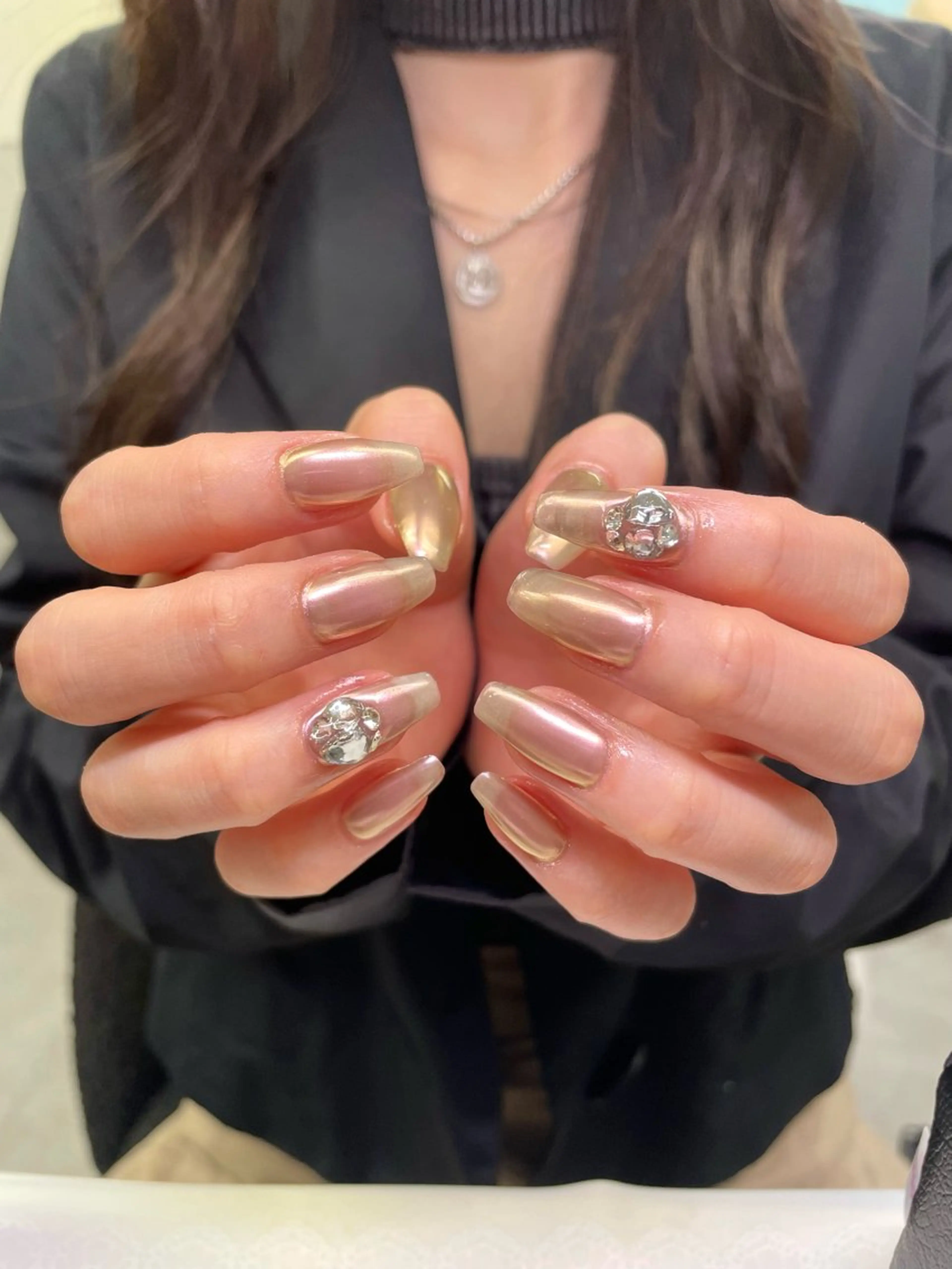 ネイル VENUS BELT AYAKAのネイルデザイン