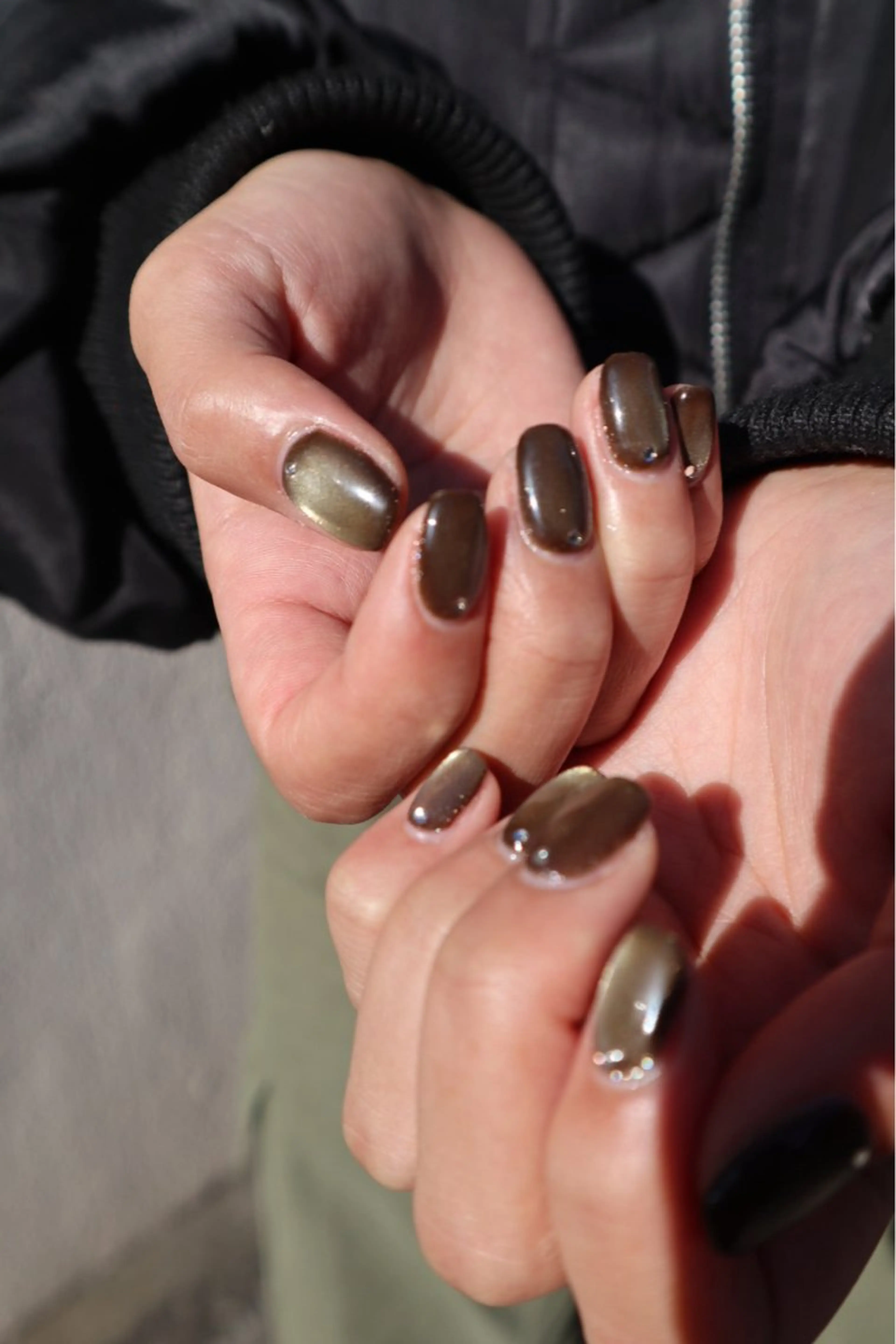 ネイル ブラウン マグネットネイル chika ／ nailのネイルデザイン