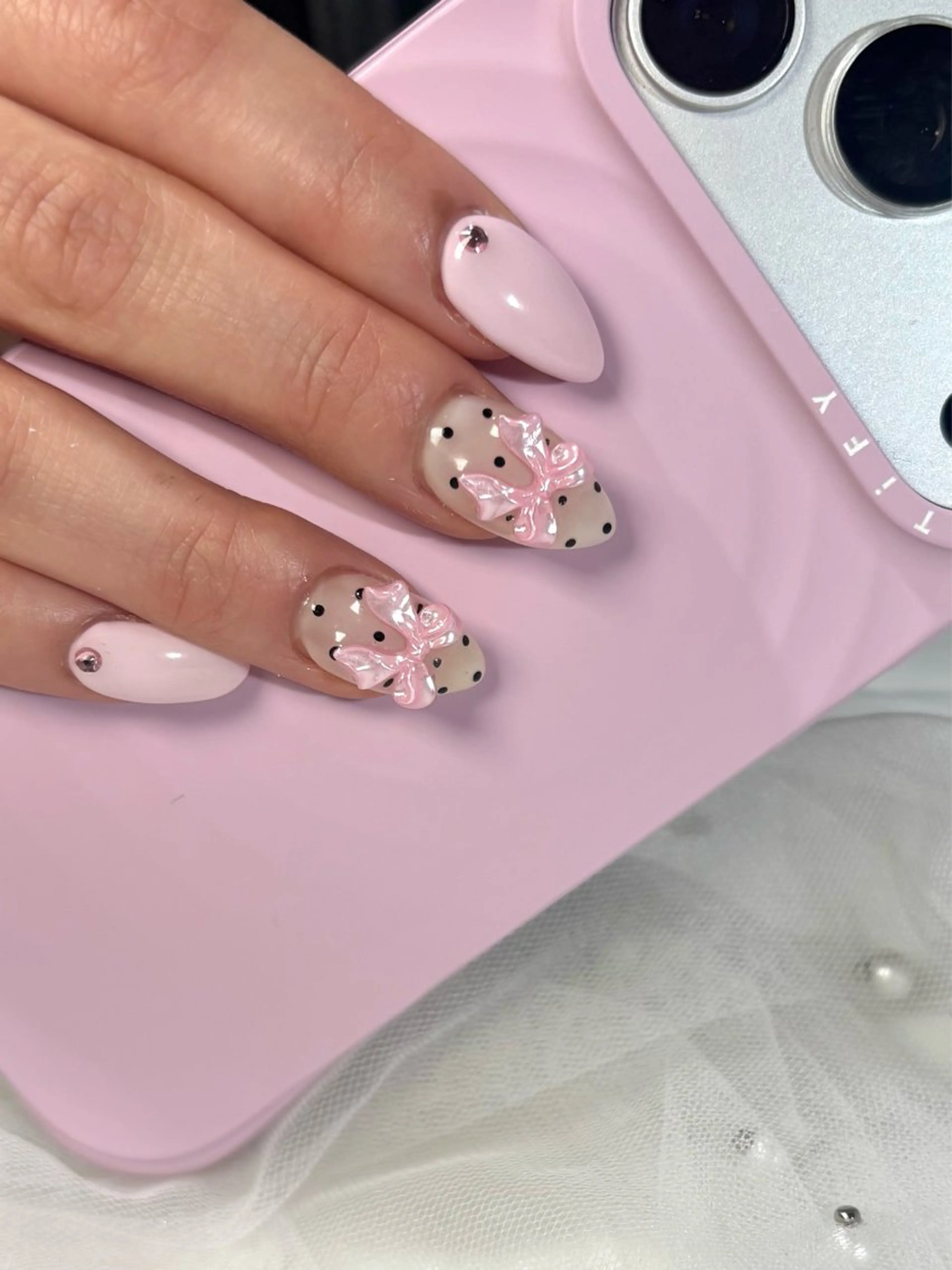 ネイル ハンドネイル émure. パラジェル認定サロンのネイルデザイン