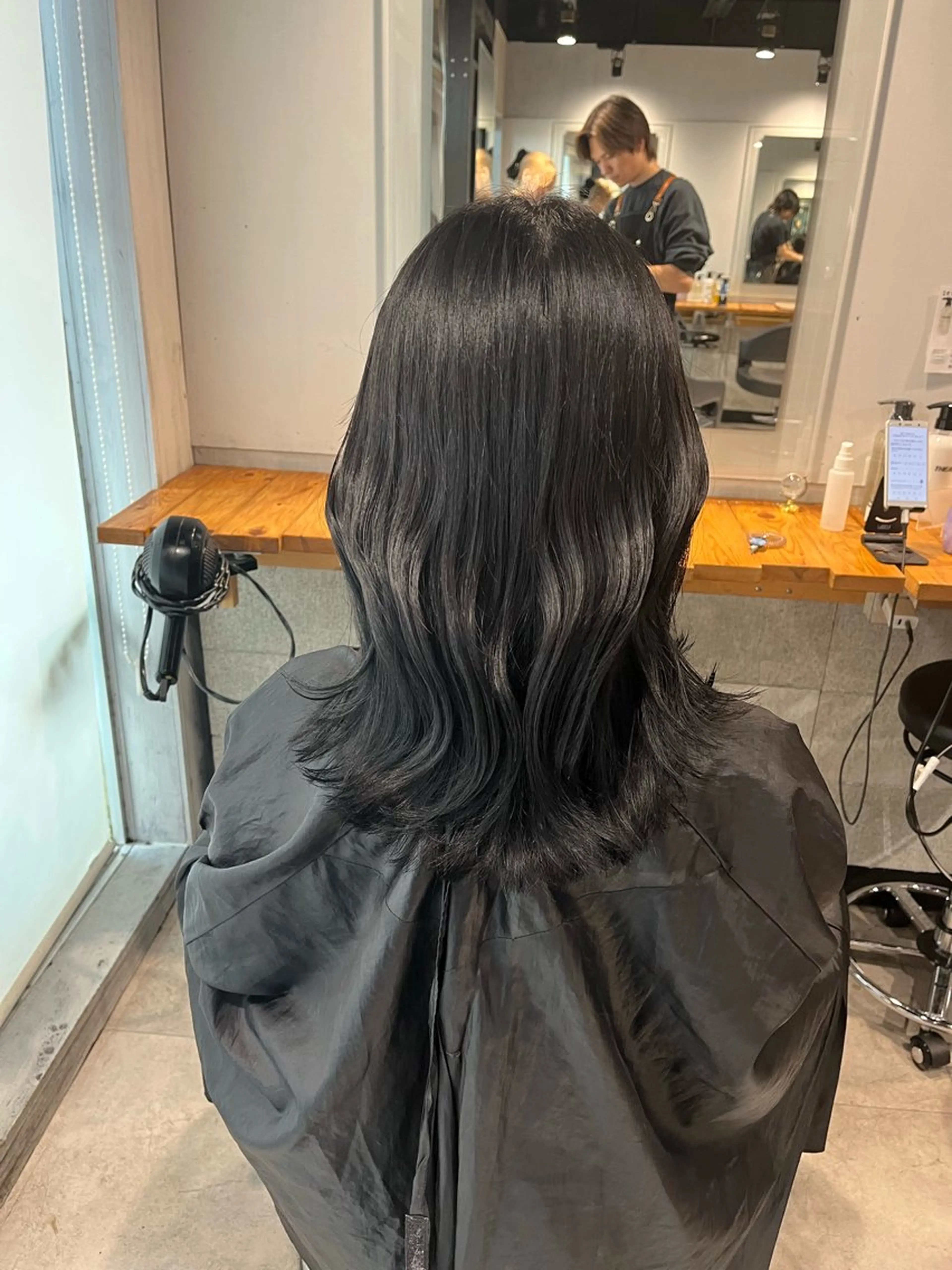 セミロング カット ヘアカラー トリートメント 透明感カラー 艶髪🫧Yumaのヘアスタイル