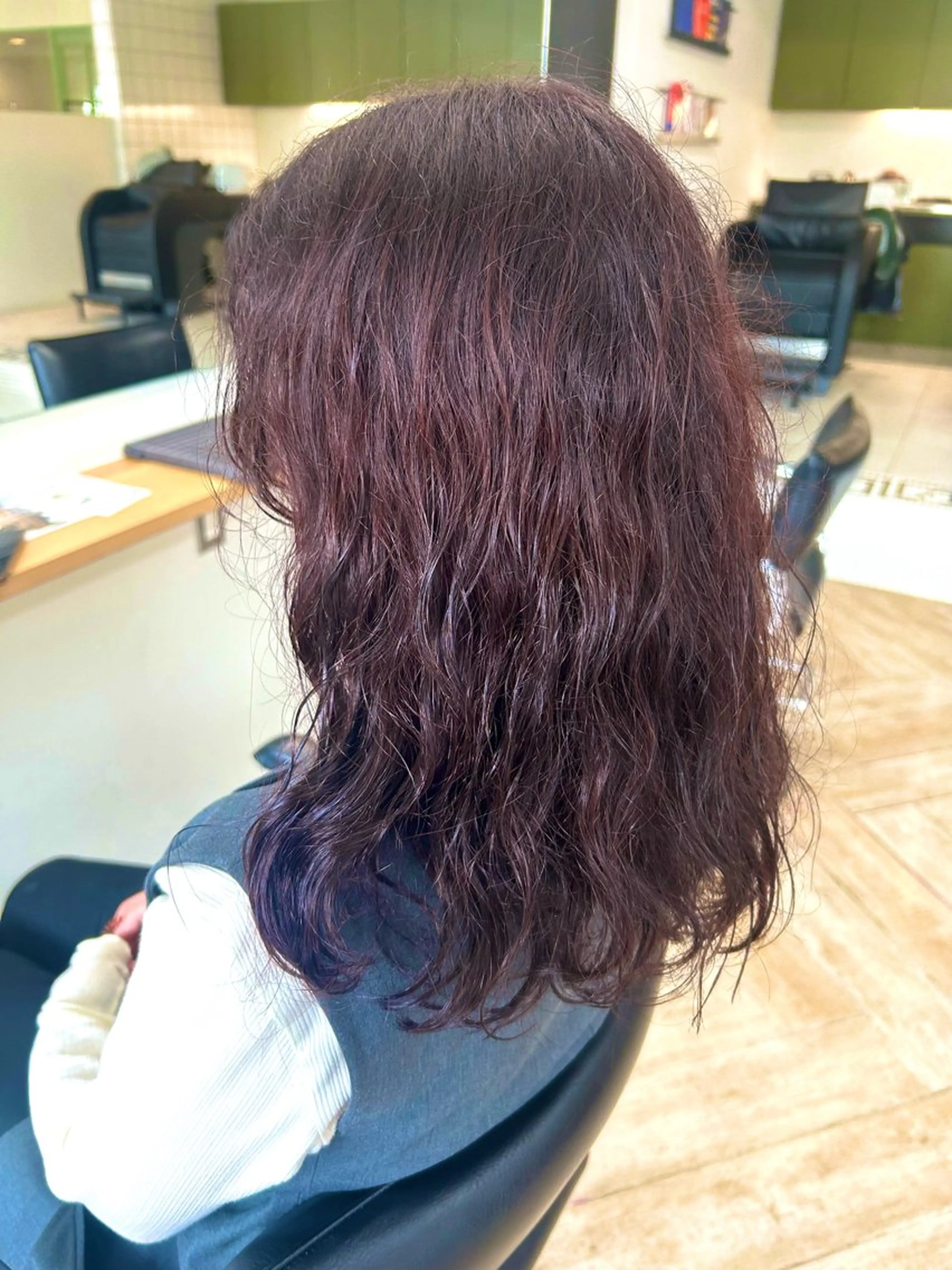 カラー ヘアカラー トリートメント ベージュ/ダブルカラ ー/新潟駅/青柳萌果のヘアスタイル