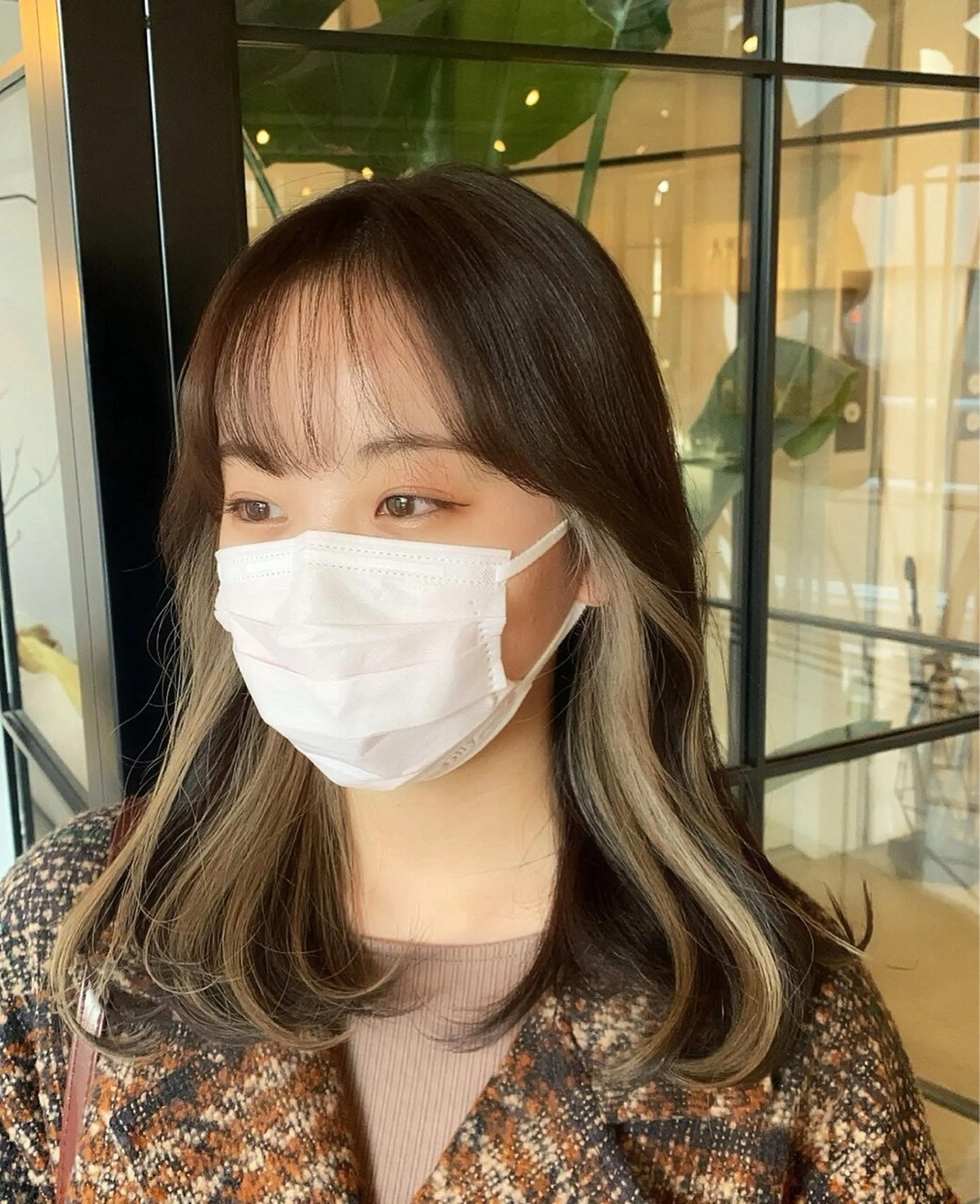 🦙【2回目の方はこちら】顔周り、耳周り/インナーカラー(ブリーチ込み)➕Aujuaトリートメント🦙の写真