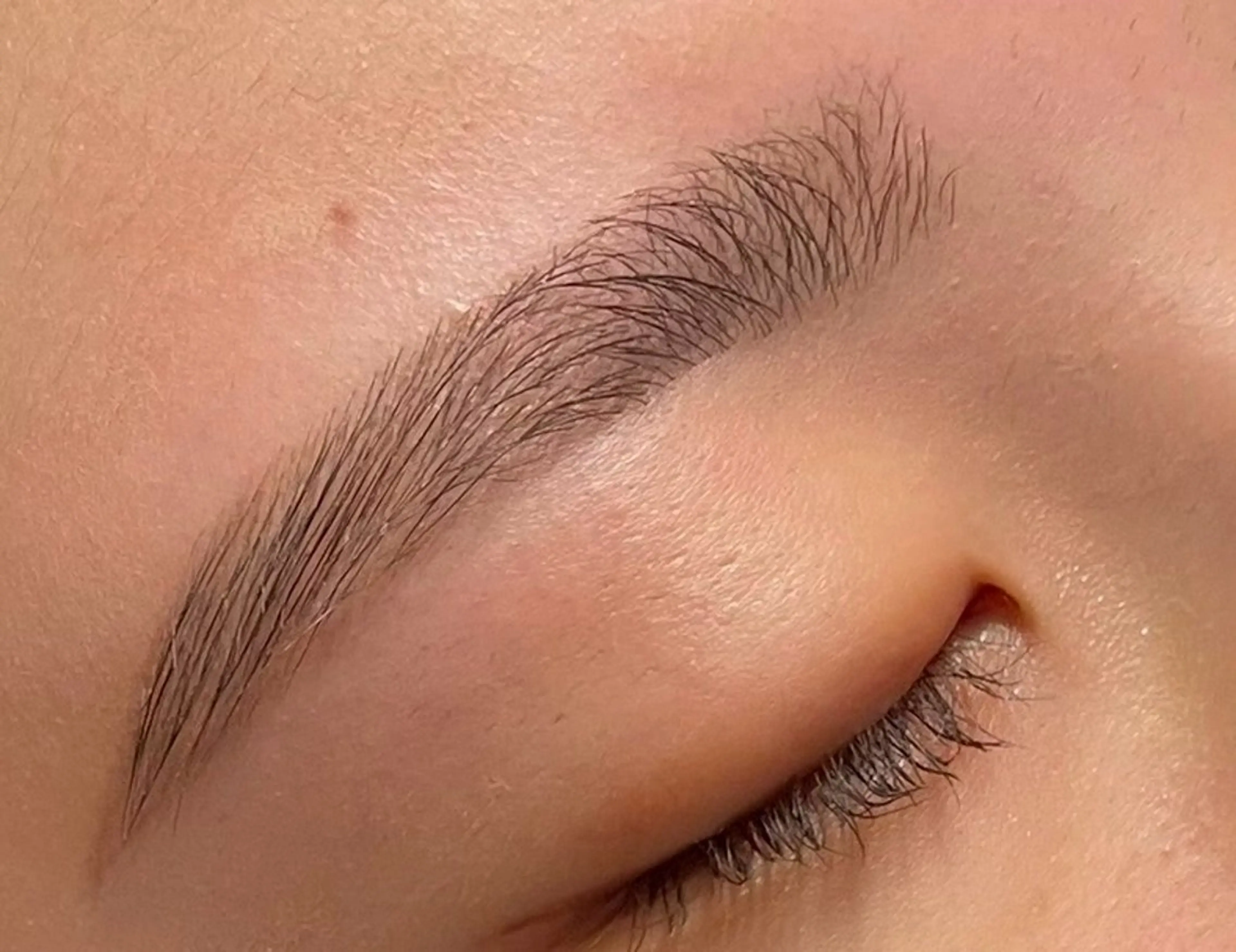 アイブロウ Beauty &Relaxation  SEA SHORE所属・吉川 智美のマツエク・マツパデザイン