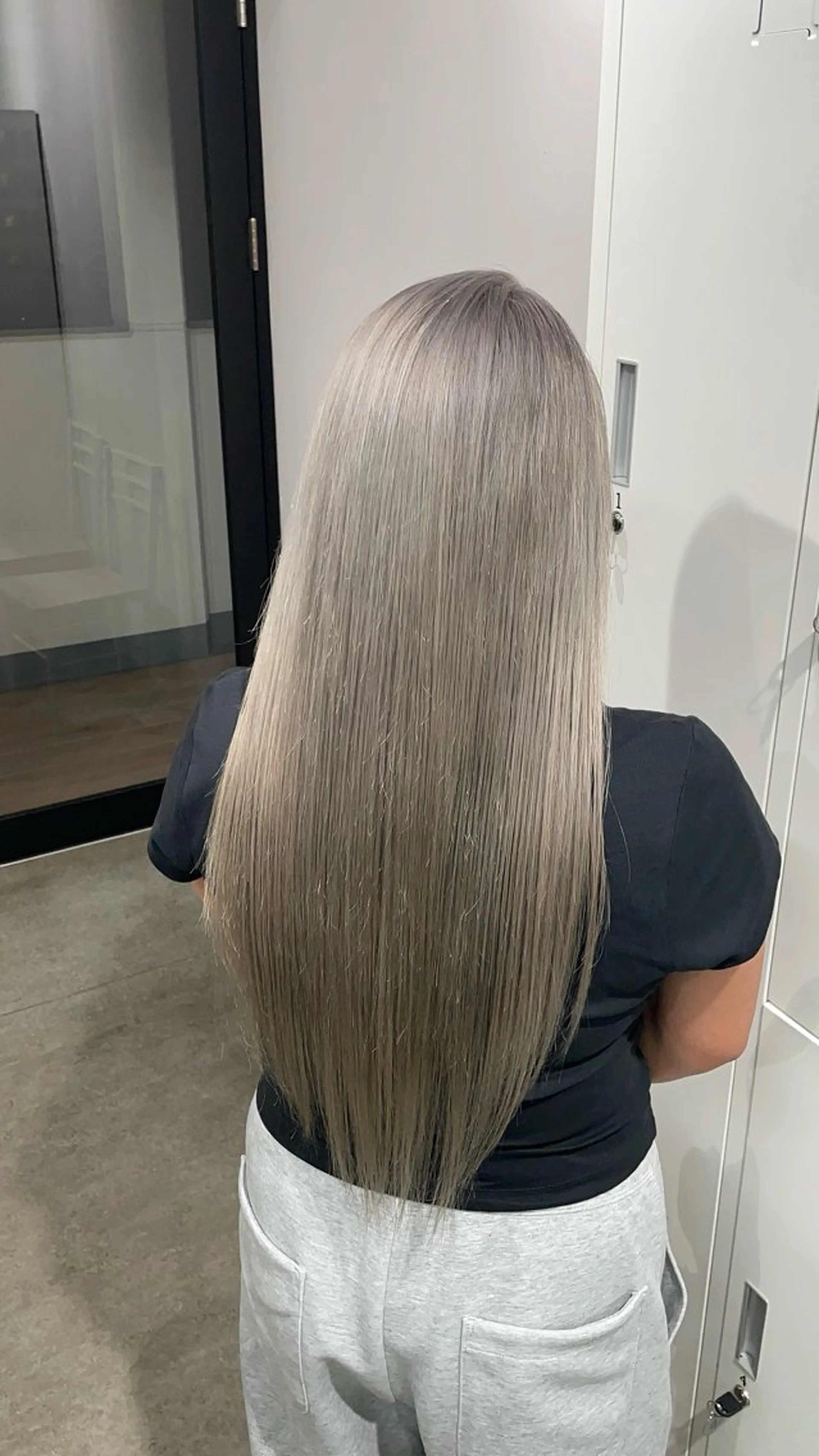 【minimo限定❕】エフェクトブリーチ+カラー+ケアトリートメント🩵💦の写真