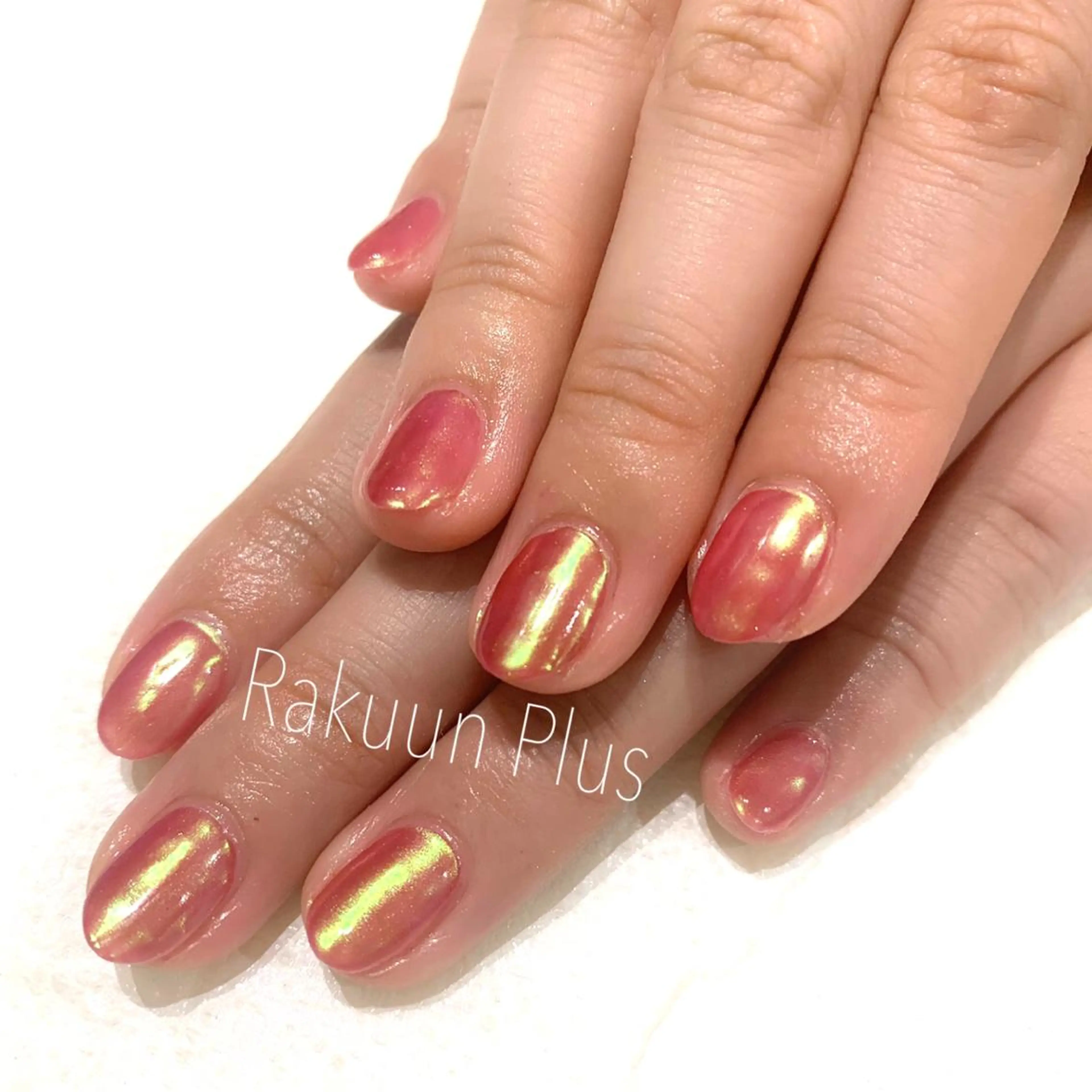 ネイル ミラーネイル ワンカラーネイル #Rakuun所属・Rakuun のんのネイルデザイン