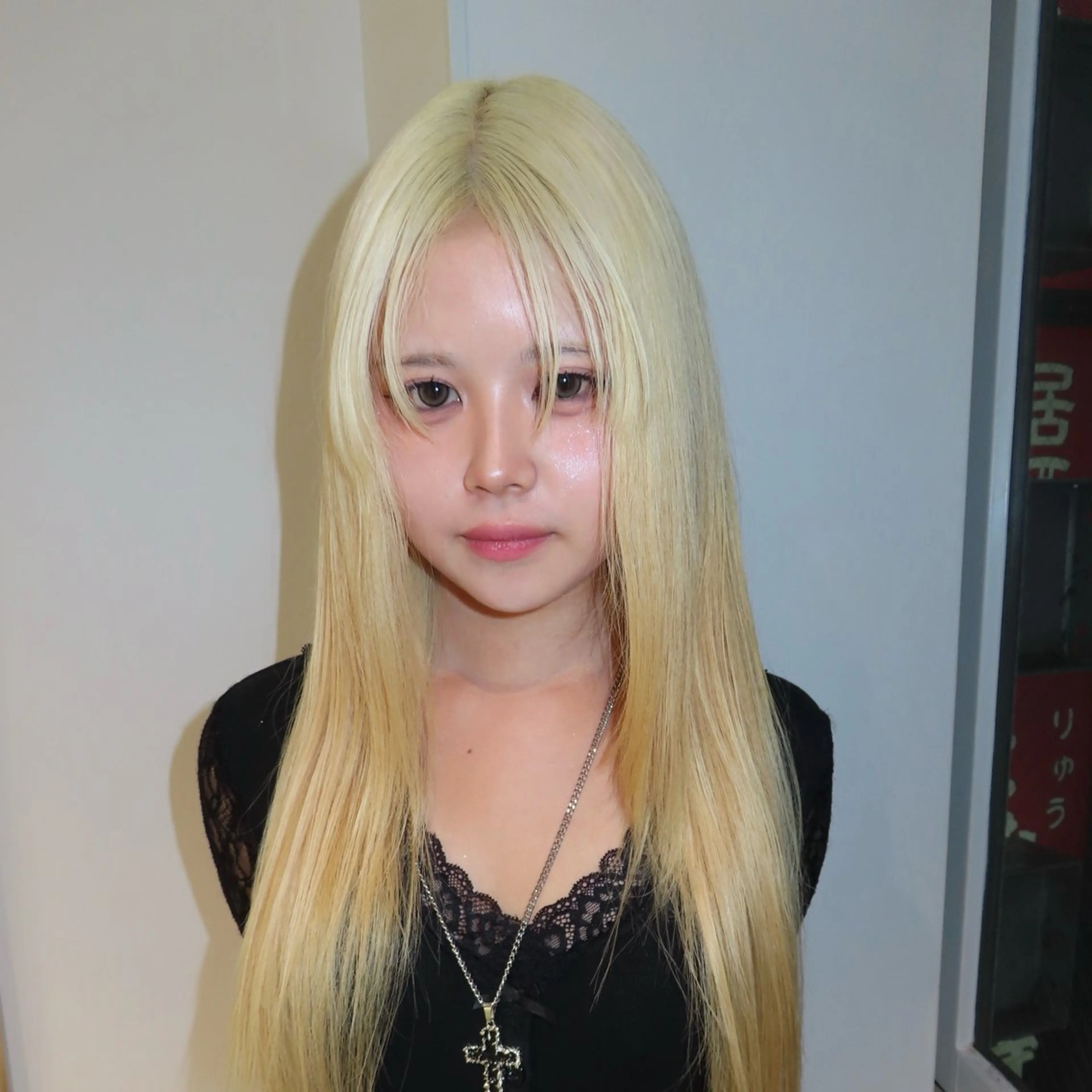 セミロング カラー 抜きっぱなしブロンド ブロンド 🎀レイヤー/ カラー🐕🦺anのヘアスタイル