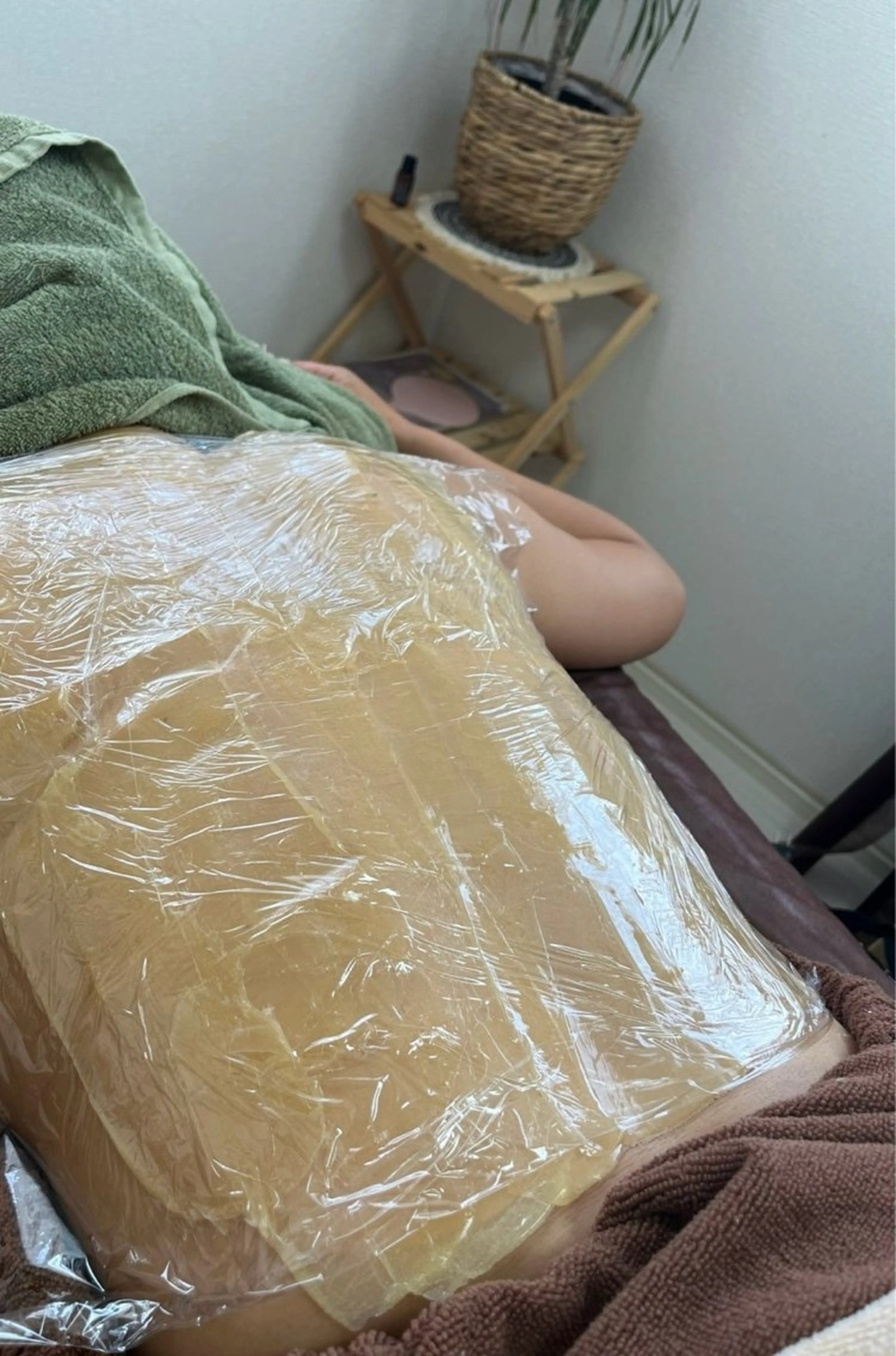 【NEW】マツヤニホットセラピー（うなじ・背中）+癒しのクレイセラピーの写真