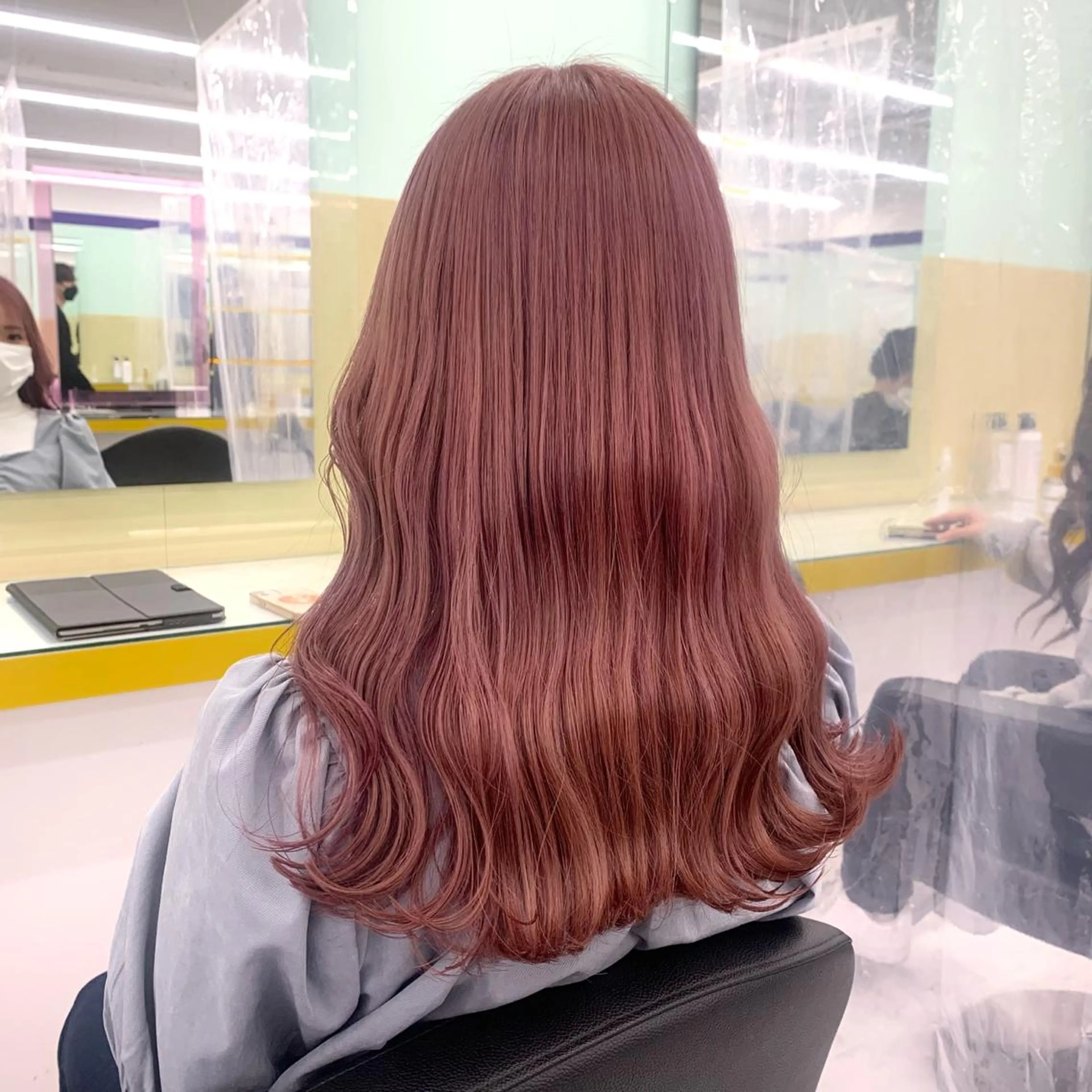 ロング カラー パーマ ヘアアレンジ メンズ キッズ ネイル マツエク・マツパ アイブロウ ベージュカラー ピンクカラー ピンクベージュ カラーマツエク ピンク 🦋haginoya miho🦋のマツエク・マツパデザイン