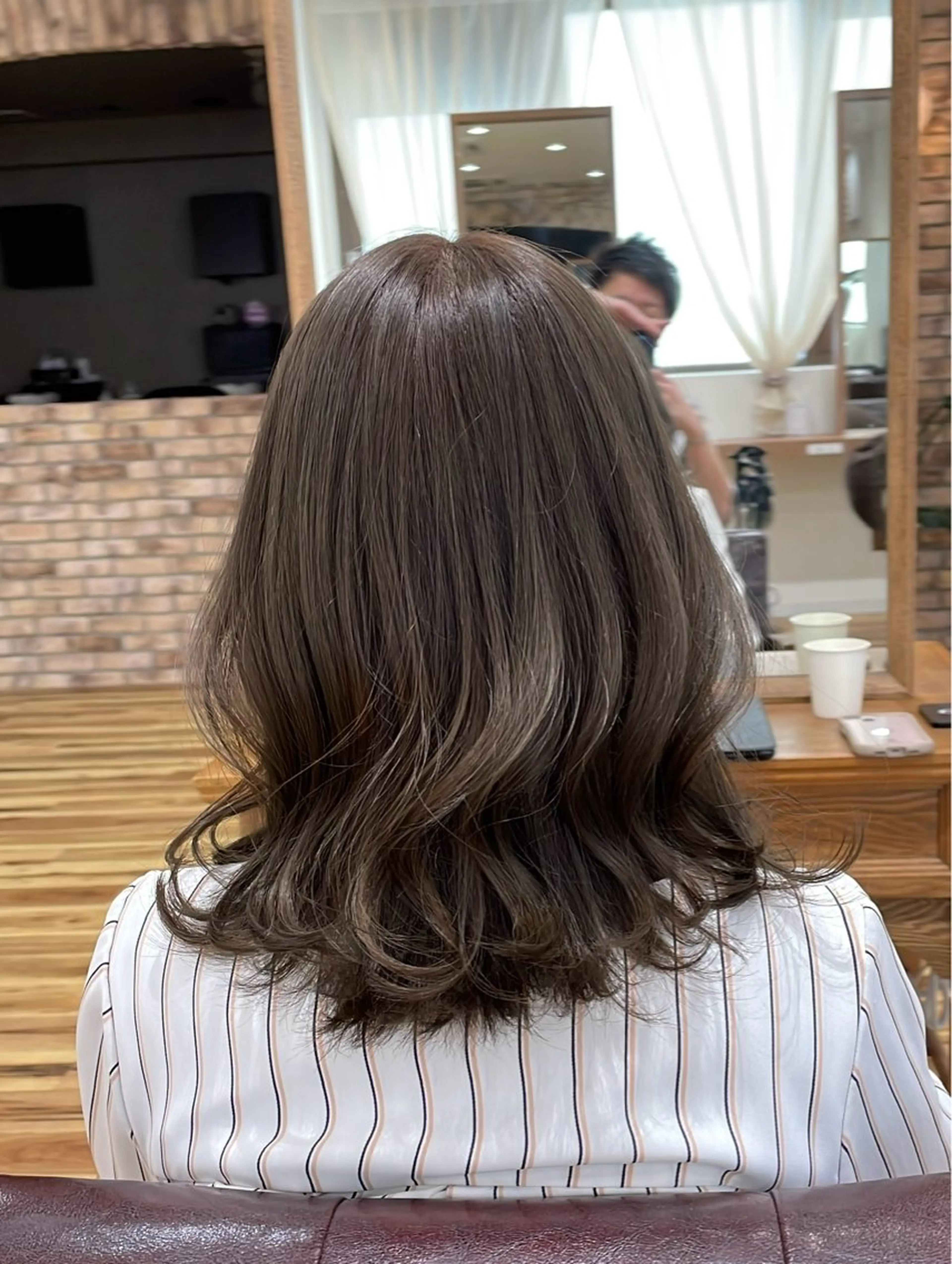 ミディアム くびれヘア YASUHIRO グレージュ/メンズのヘアスタイル