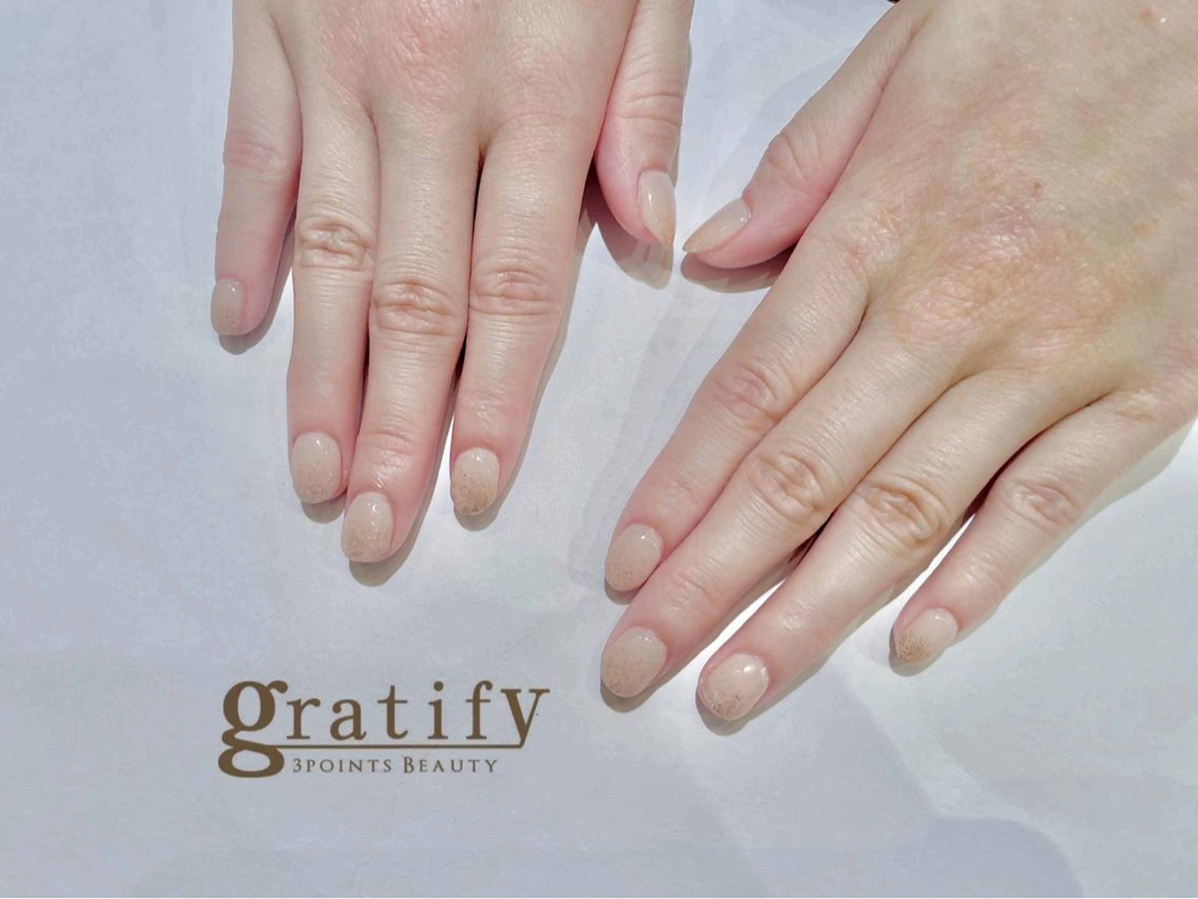 ネイル ラメ(グリッター) ワンカラーネイル 山田 怜奈のネイルデザイン