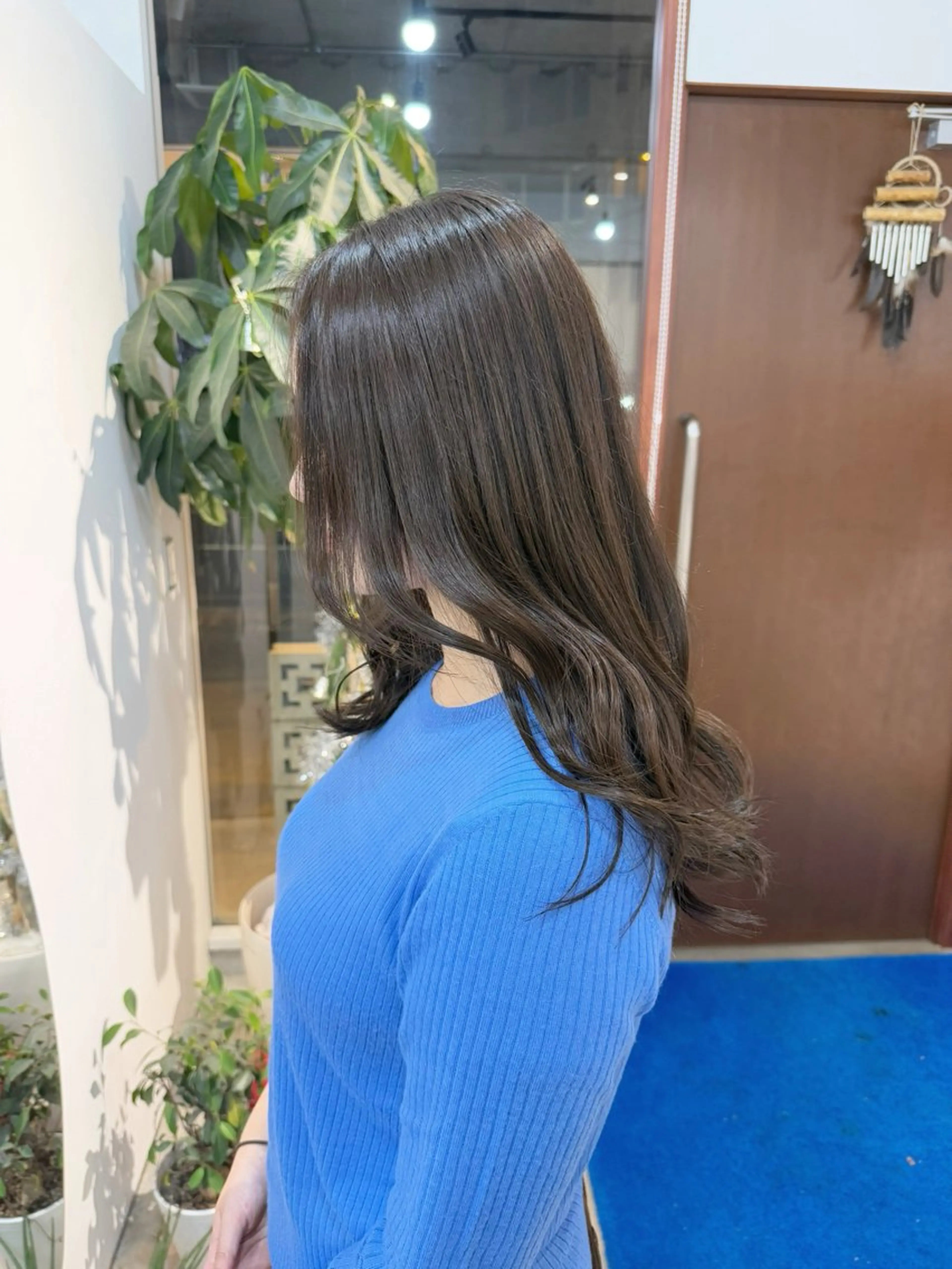 ロング 顔周りカット レイヤーカット カット ヘアカラー トリートメント カイリ /レイヤーカットのヘアスタイル