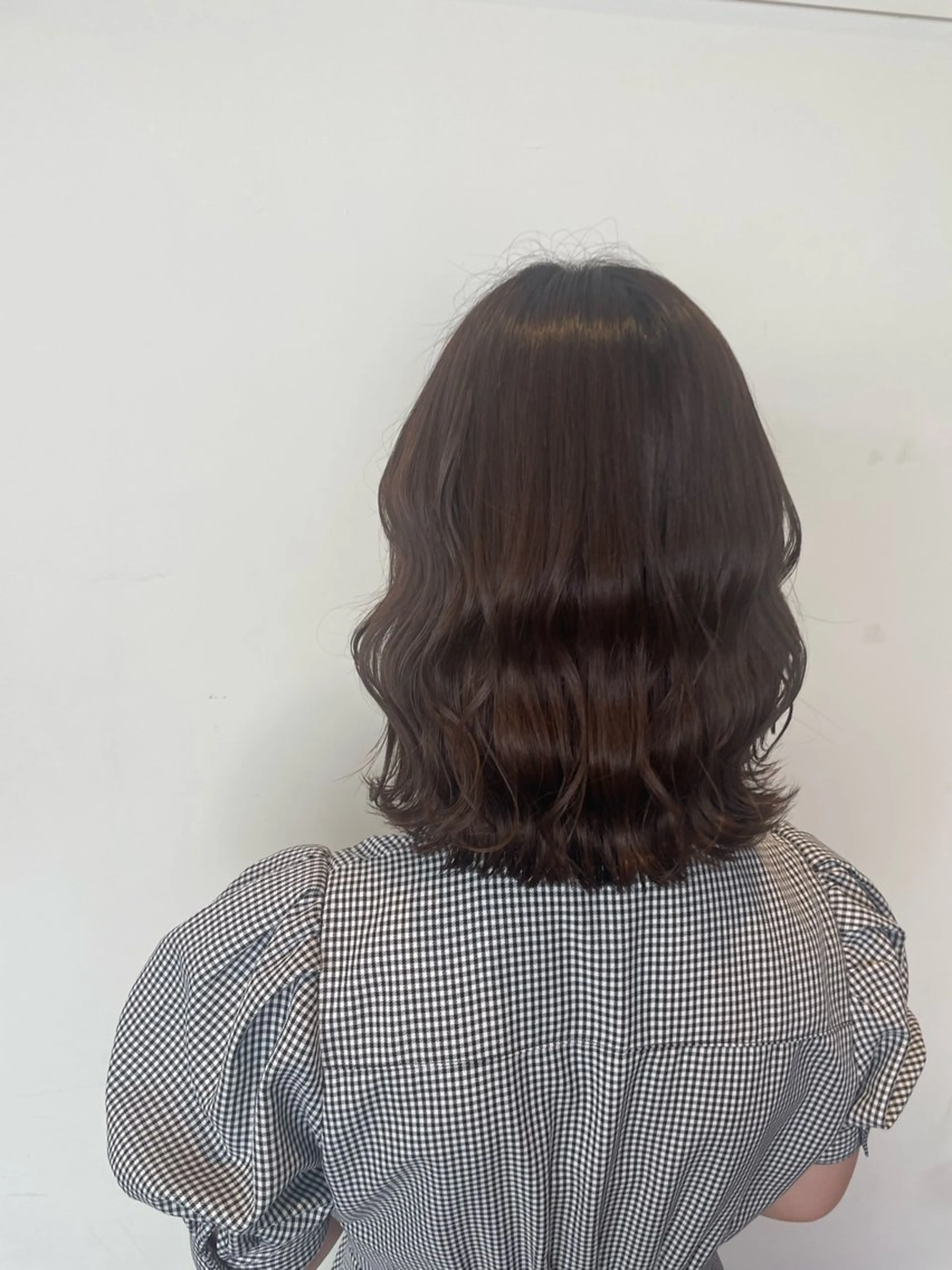 ミディアム カラー ブラウンカラー ラベンダーカラー ラベンダーブラウン 高橋 乙葉のヘアスタイル