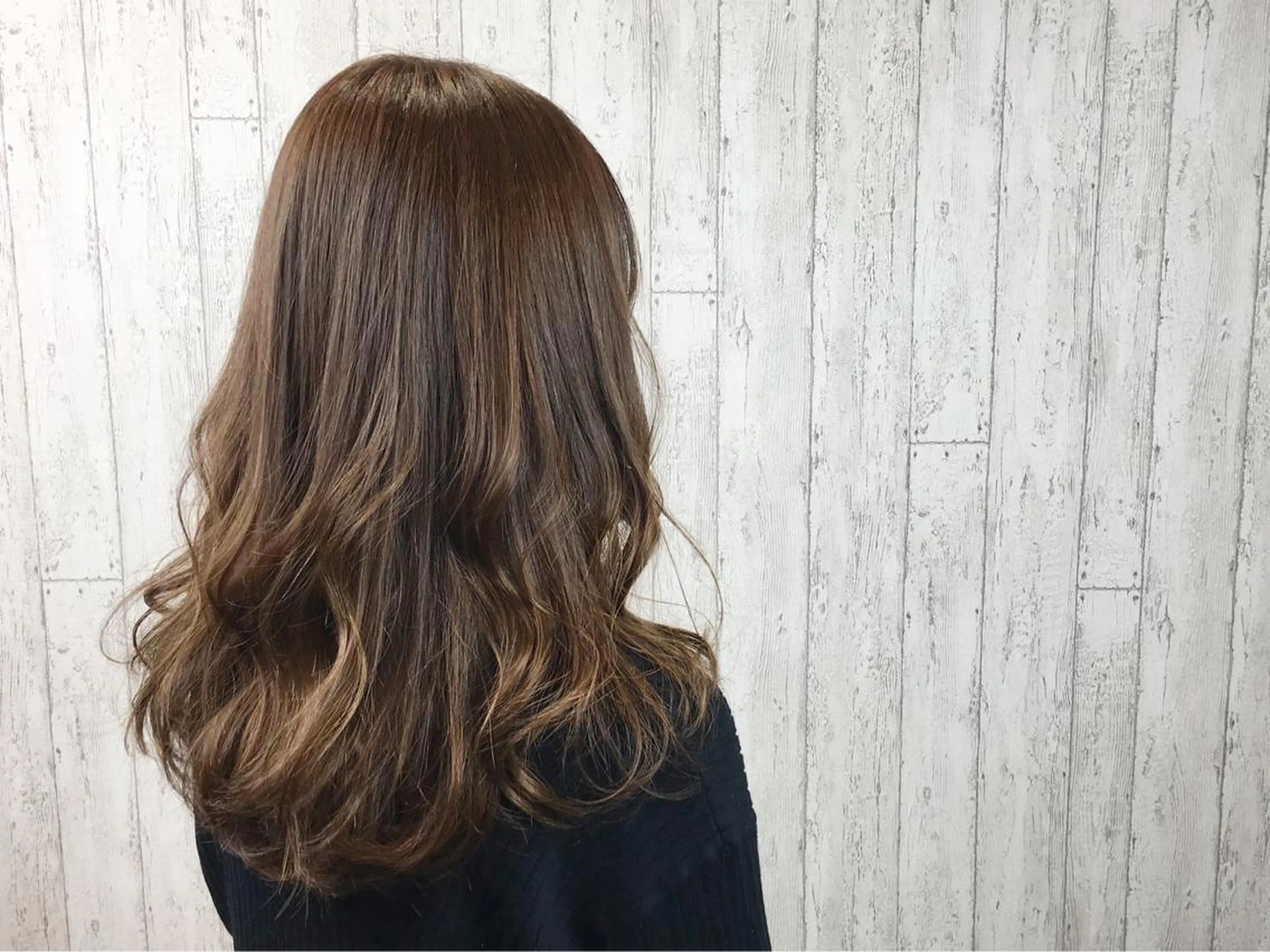 セミロング カラー アッシュ ラベンダーカラー ラベンダーアッシュ カット ヘアカラー カット／メンズカット 藤田麻衣のヘアスタイル