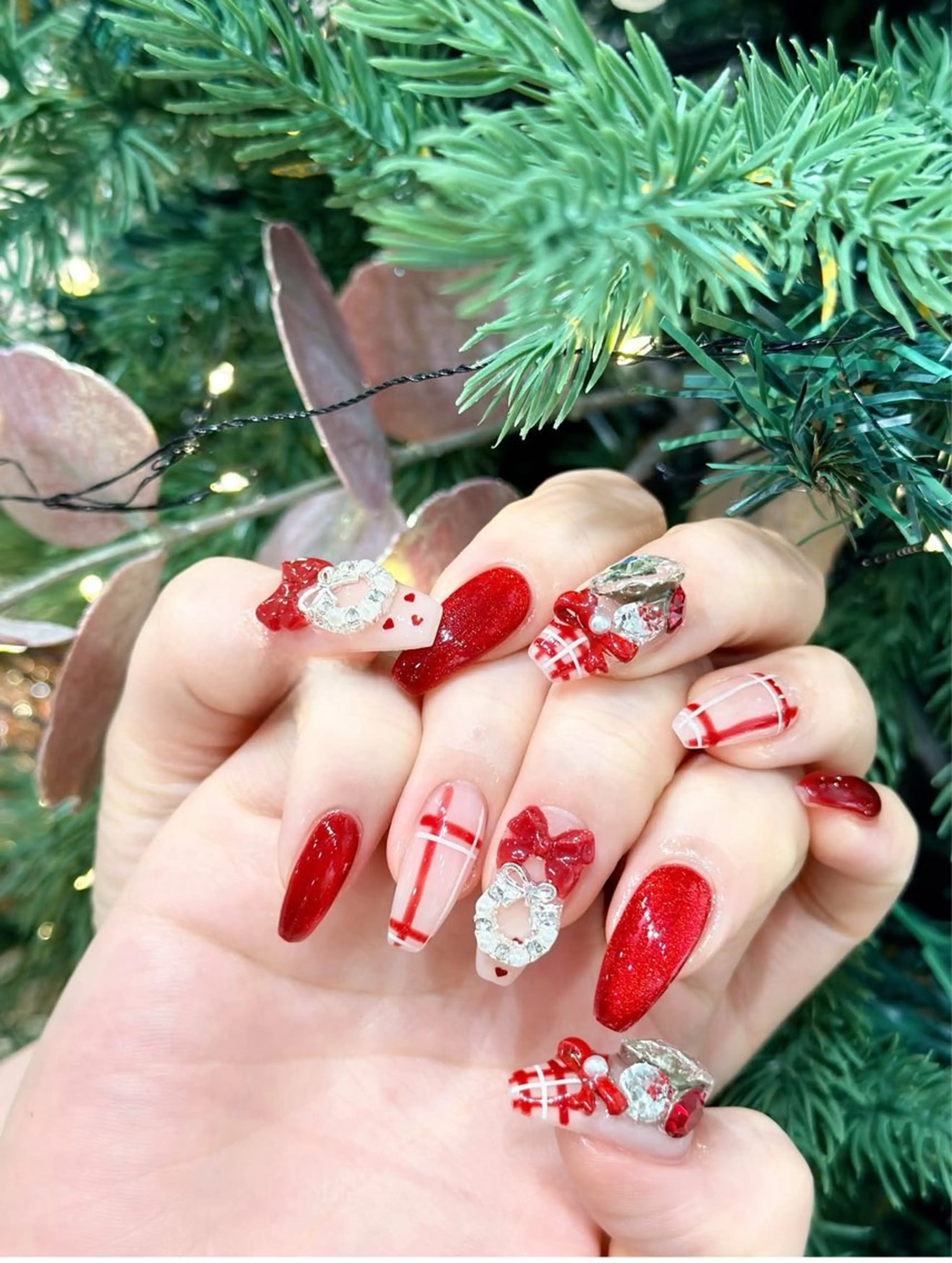 ネイル アニマル柄 オーロラネイル チークネイル フラッシュネイル ジェルネイル ハンドネイル Lyna 池袋のネイルデザイン