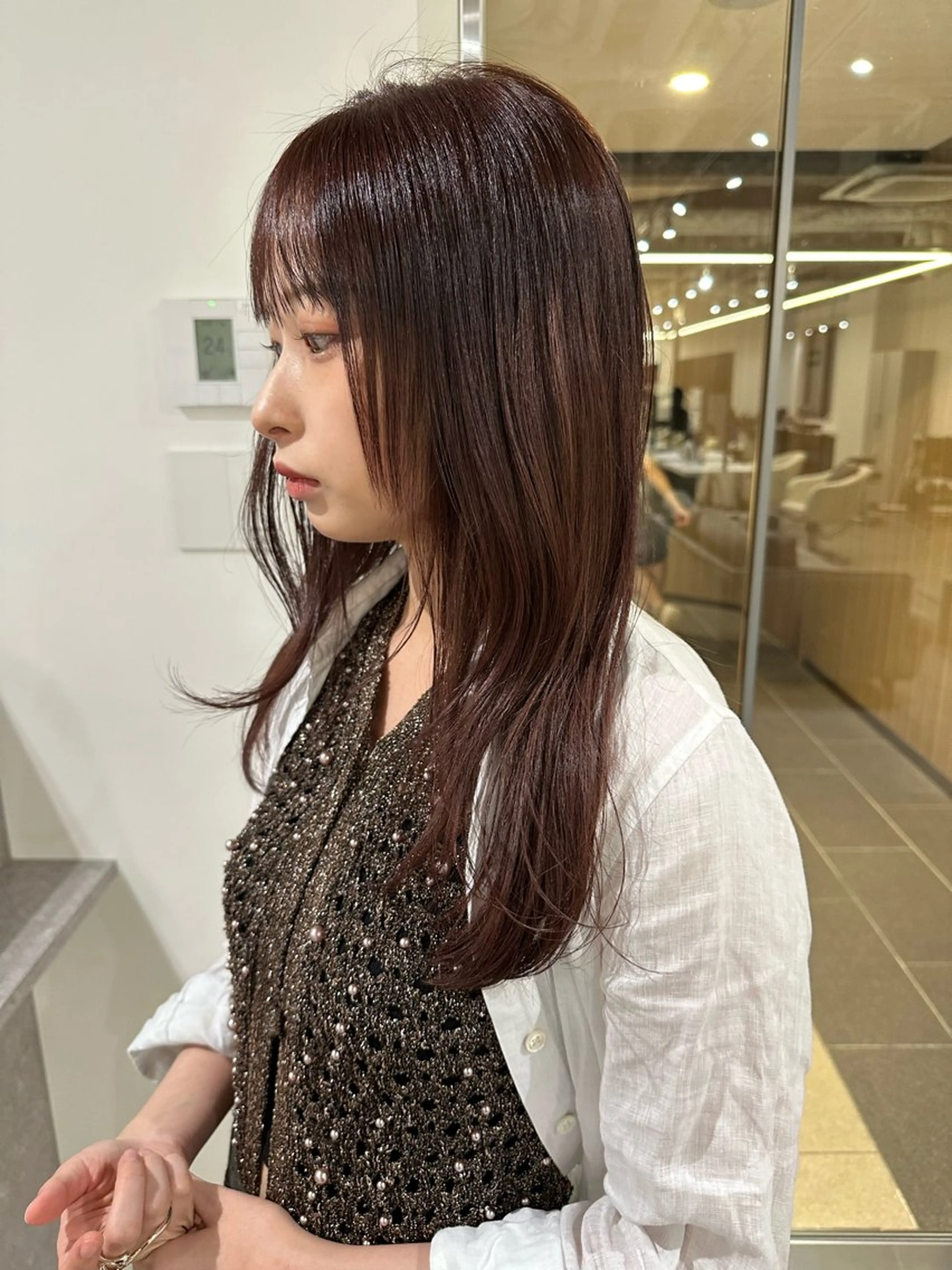 ロング レイヤーカット トリートメント カット ヘアカラー トリートメント アンニュイヘア/ 顔周りカット/眞弓萌のヘアスタイル