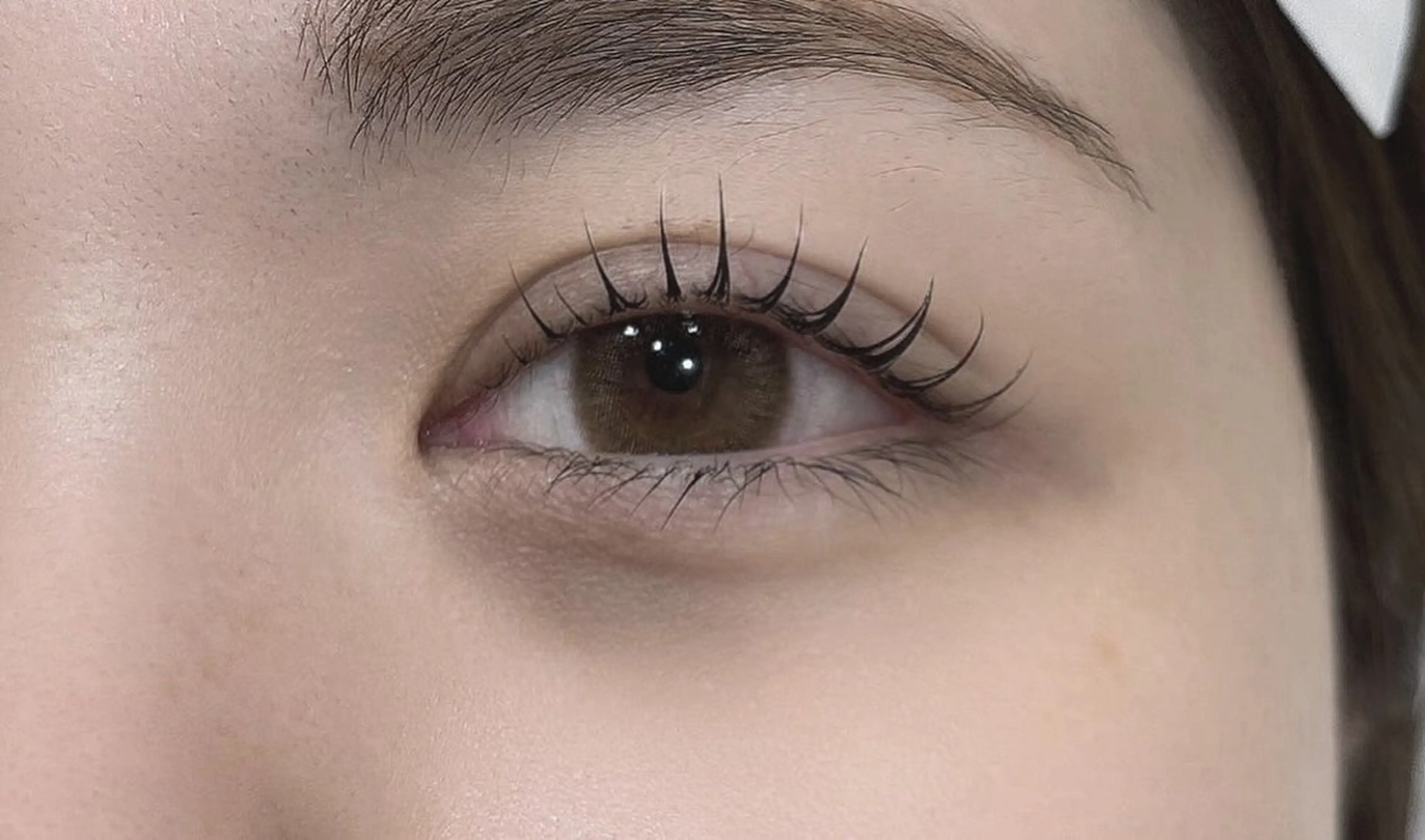 マツエク・マツパ ワックス脱毛 眉カット その他(アイブロウ) une FEMINの眉毛・アイブロウイメージ