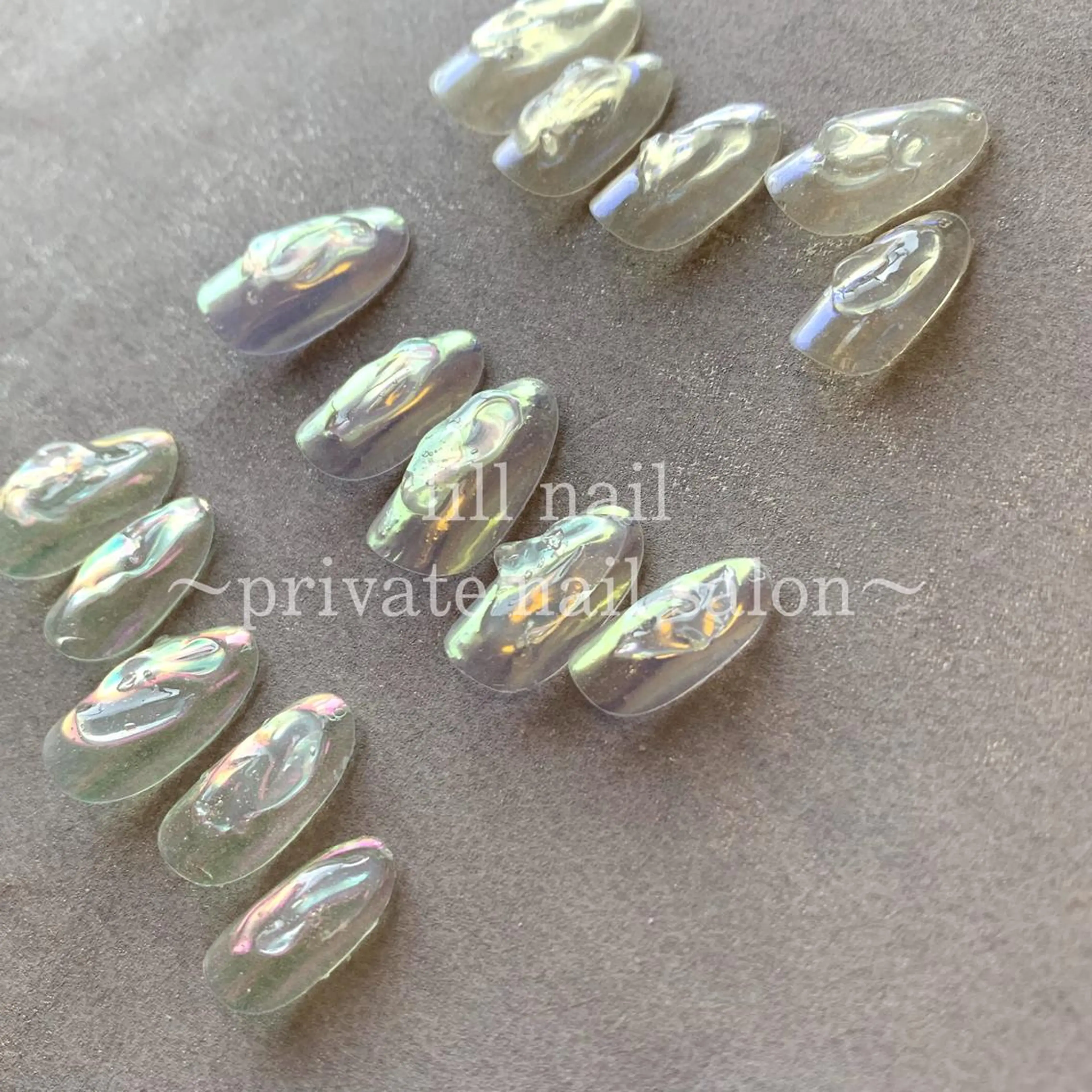 ミディアム pllia beautyのネイルデザイン