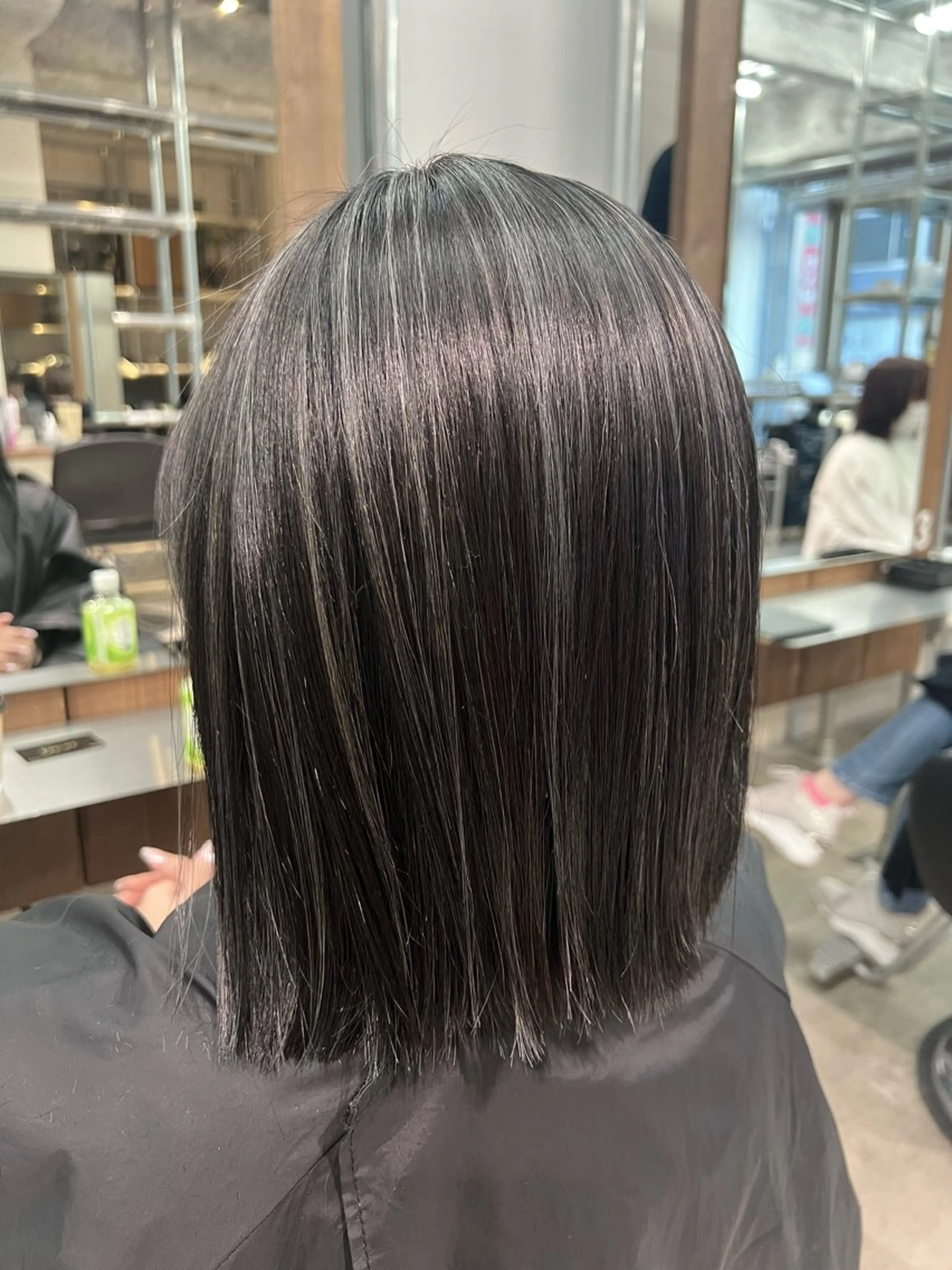 ミディアム カラー 透明感カラー/レイヤ ーhinata.のヘアスタイル