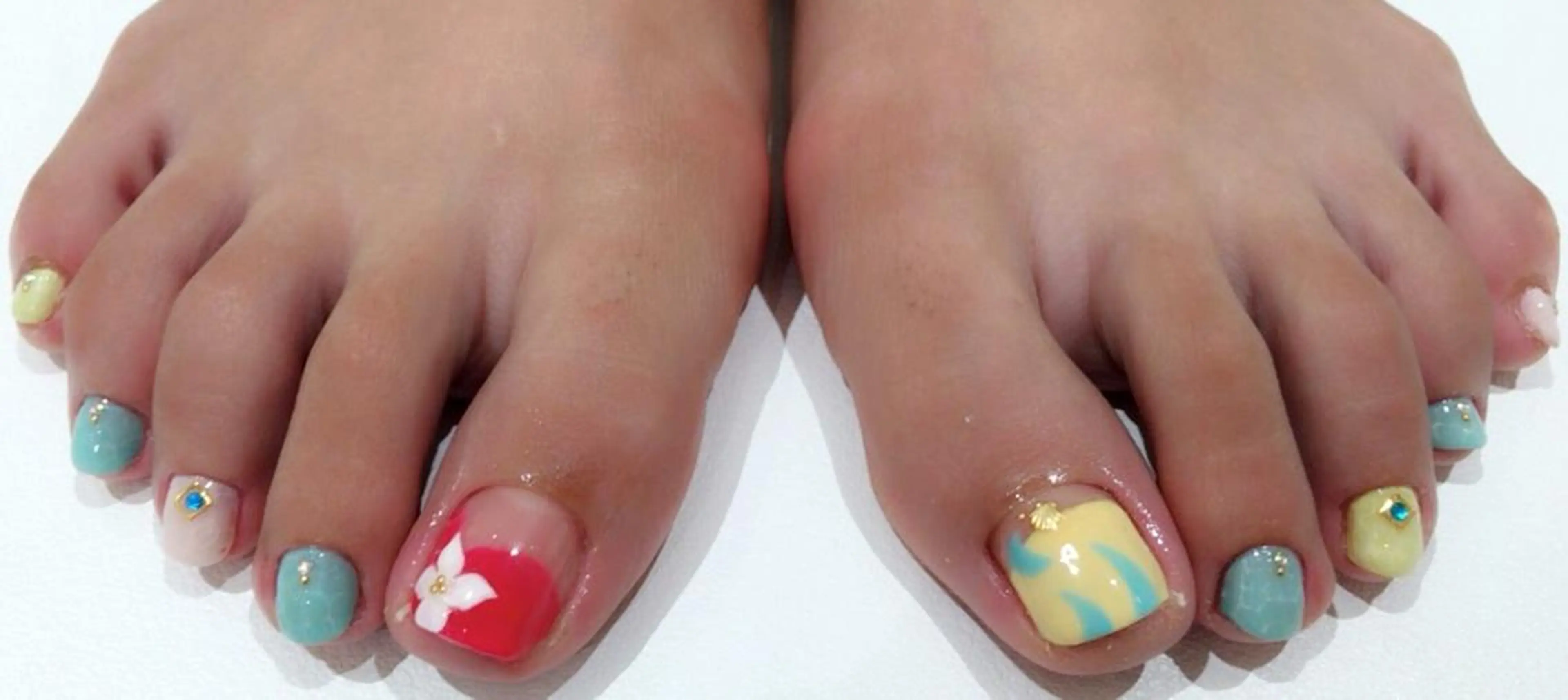 ネイル 山藤 萌永のネイルデザイン