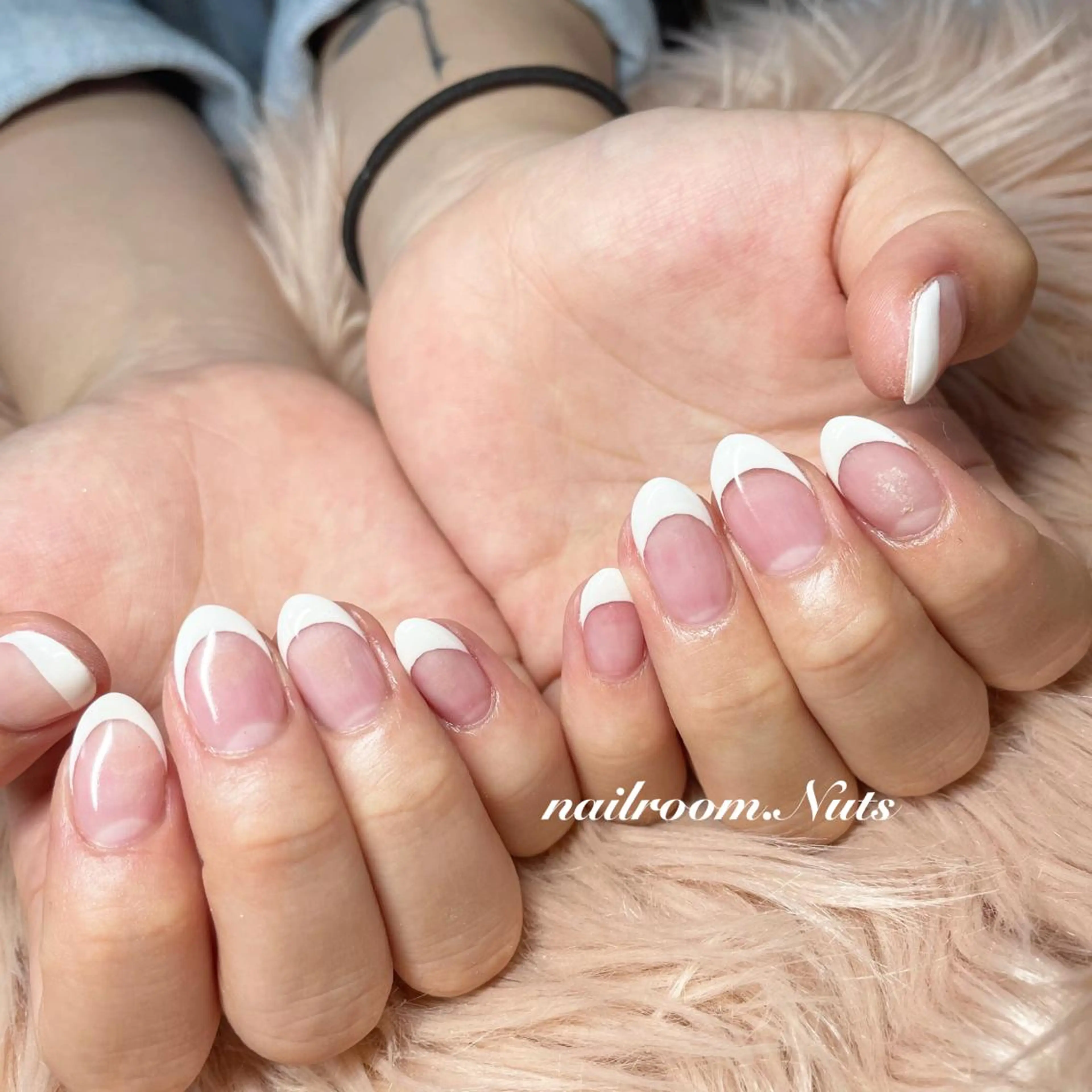ネイル ハンドネイル nailsalon Nutsのネイルデザイン