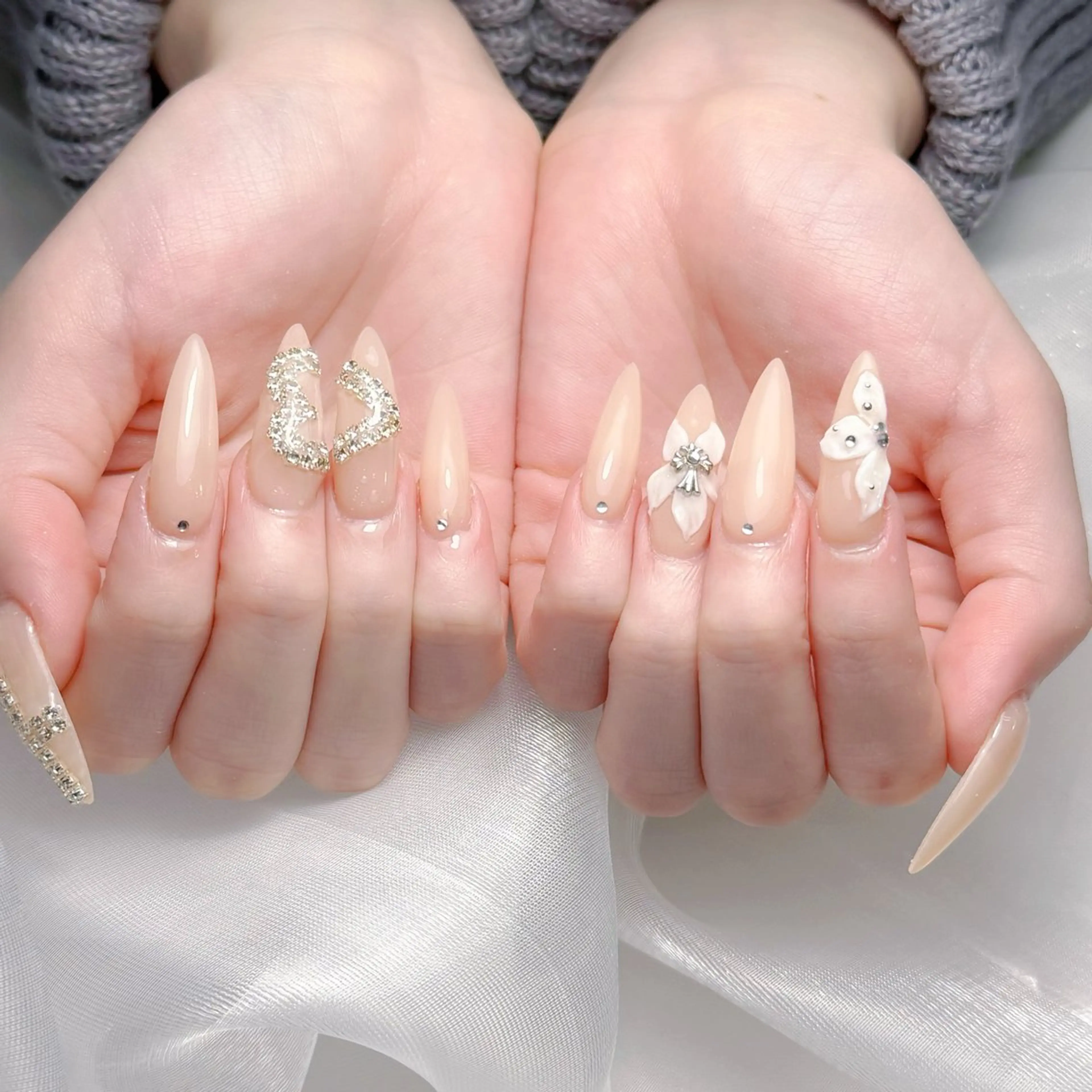 ネイル ハンドネイル いちご chan novaのネイルデザイン