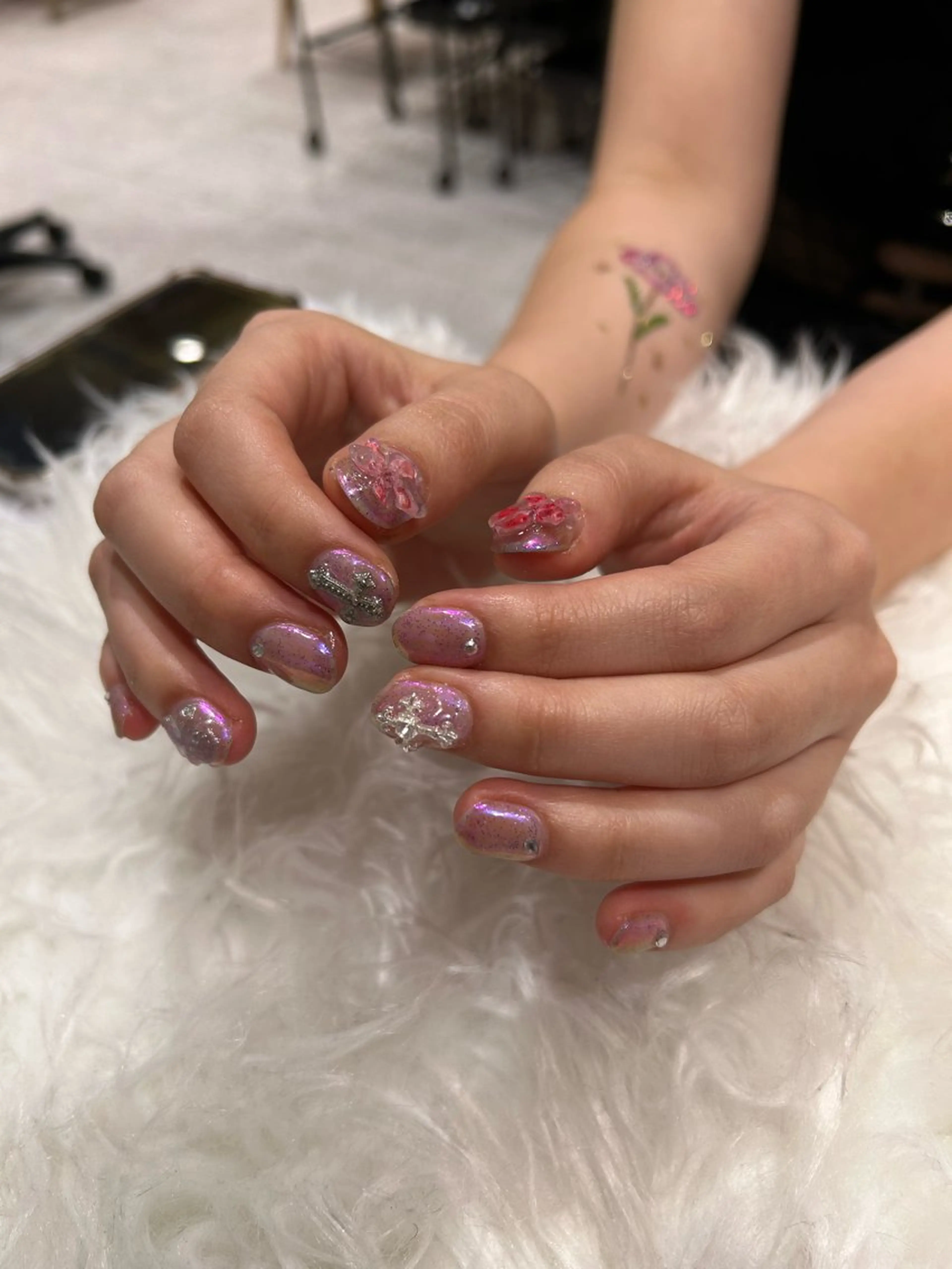 ネイル ハンドネイル ♡ハイトーン★ ネイル/しの♡のヘアスタイル