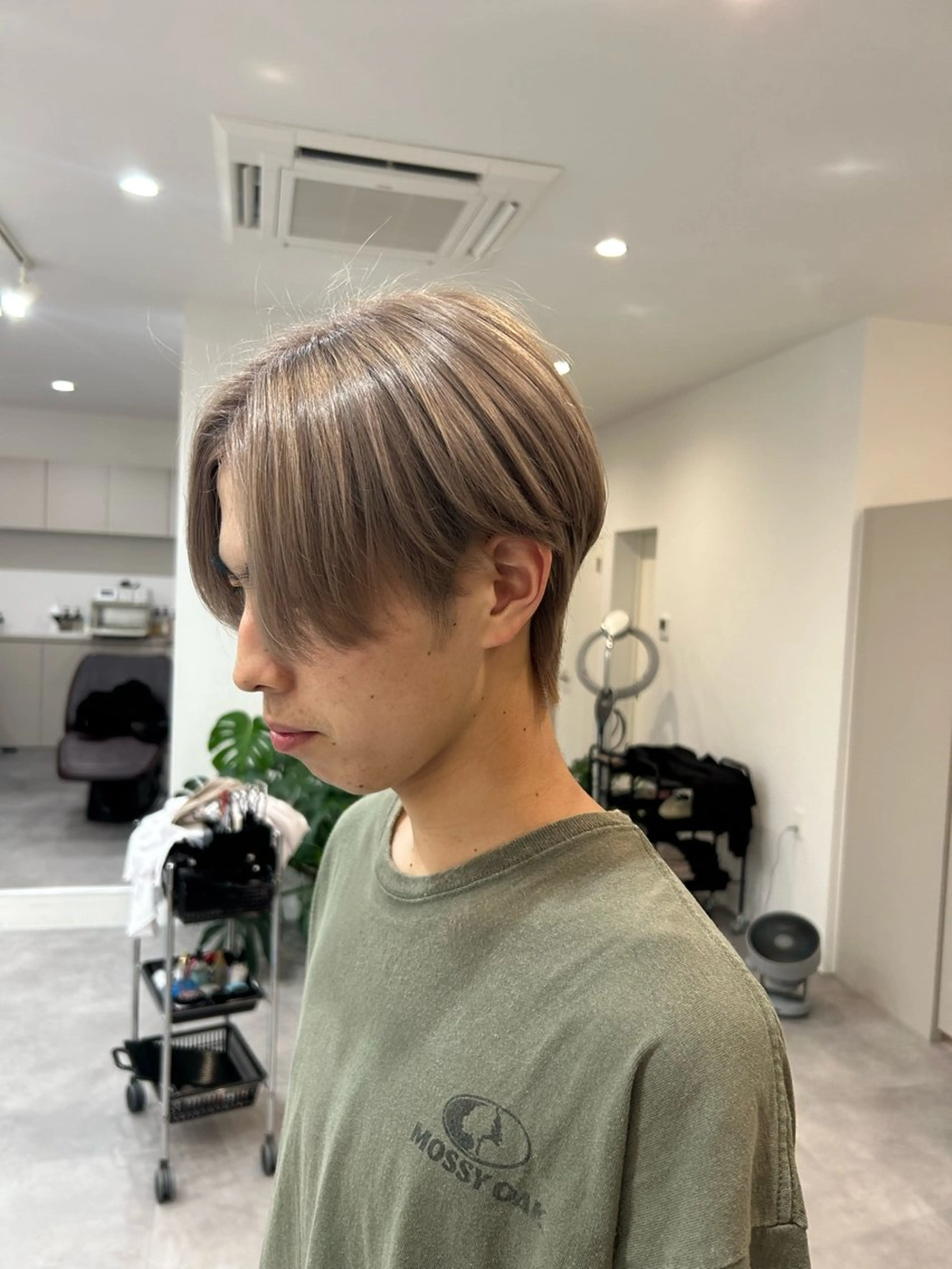 メンズ YUEN イシイ アミのヘアスタイル