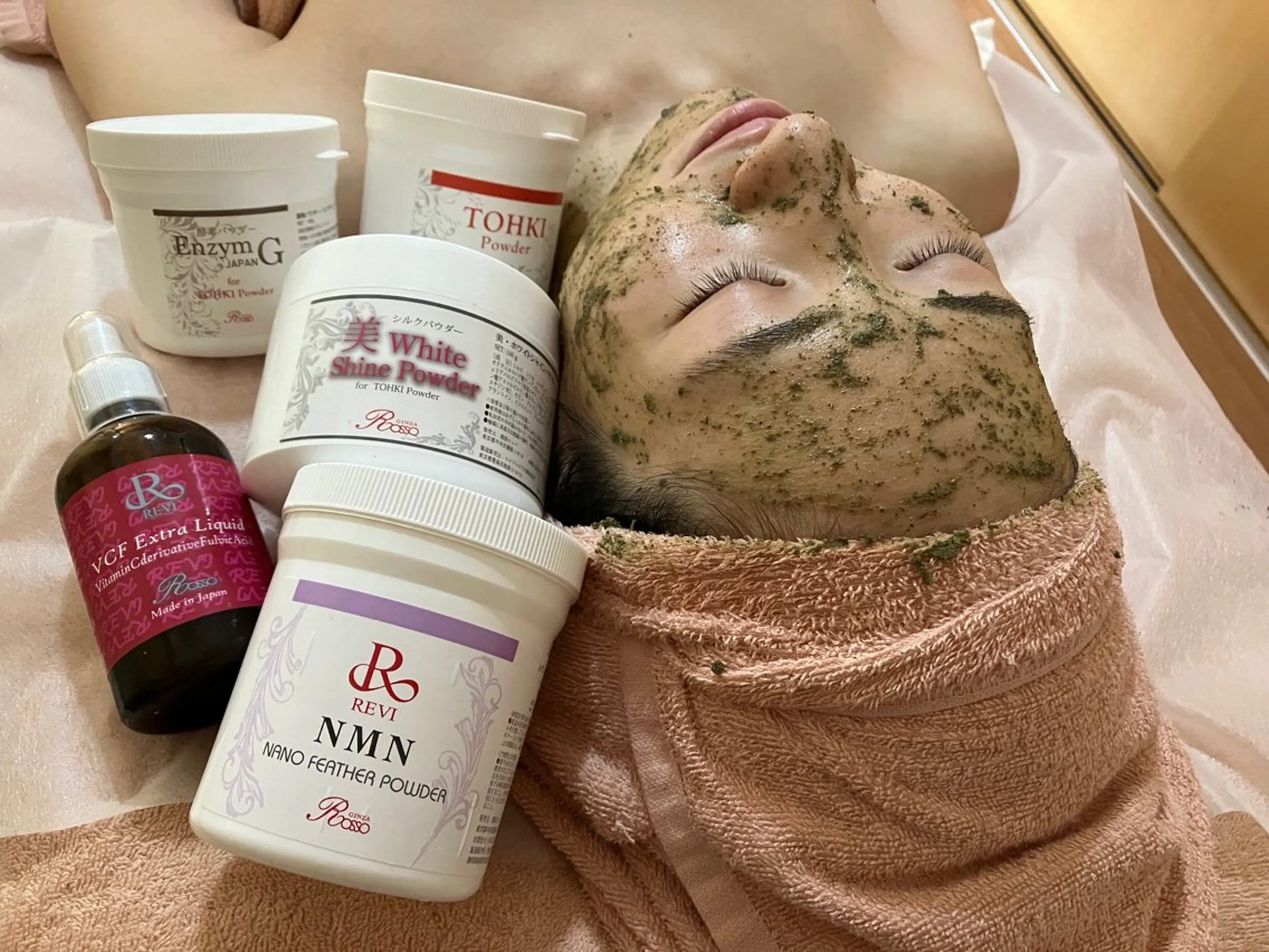 mison所属・mison 安形友花のネイルデザイン