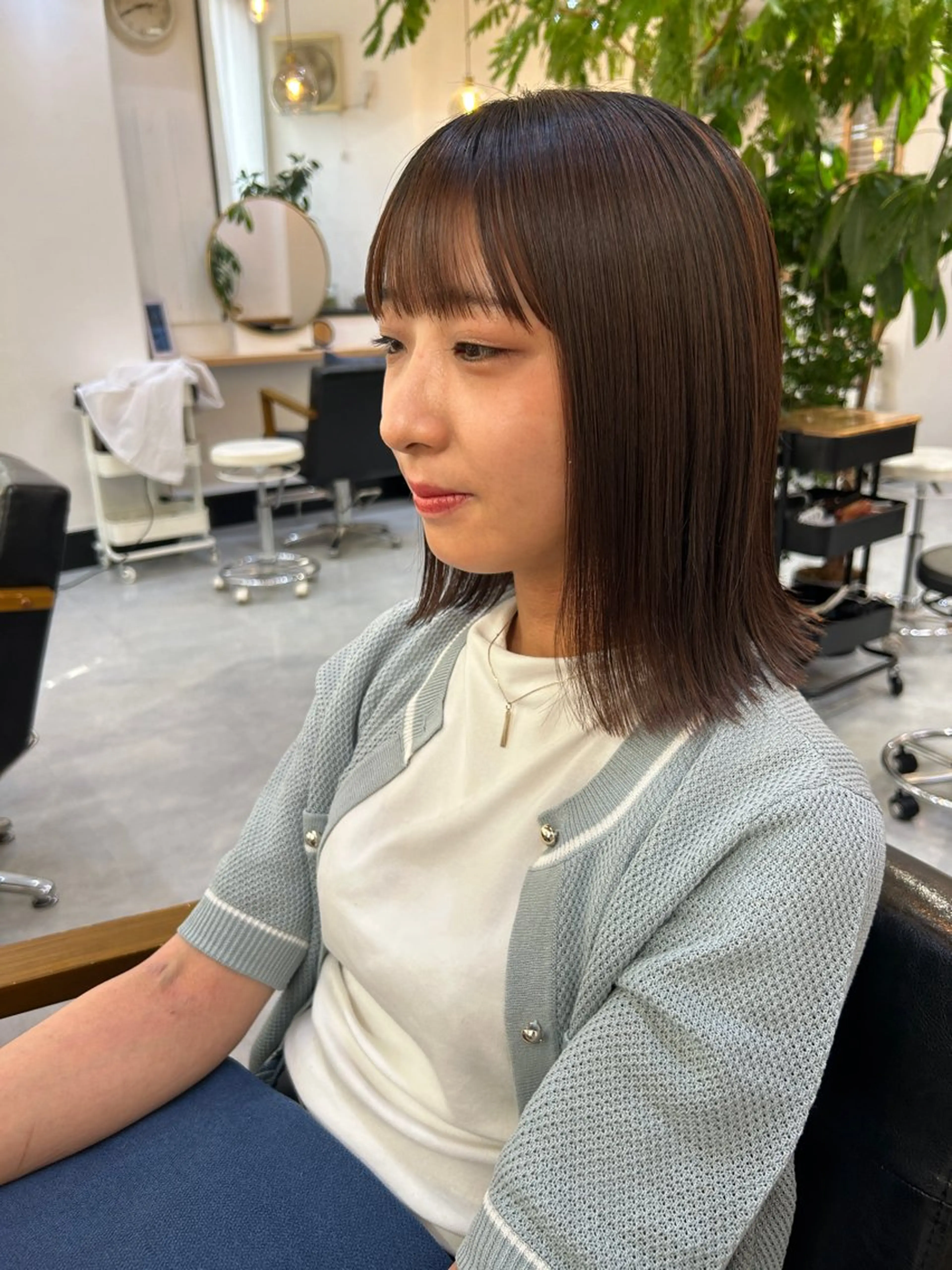 ミディアム カット CARICIA 白木 由里加/新栄のヘアスタイル