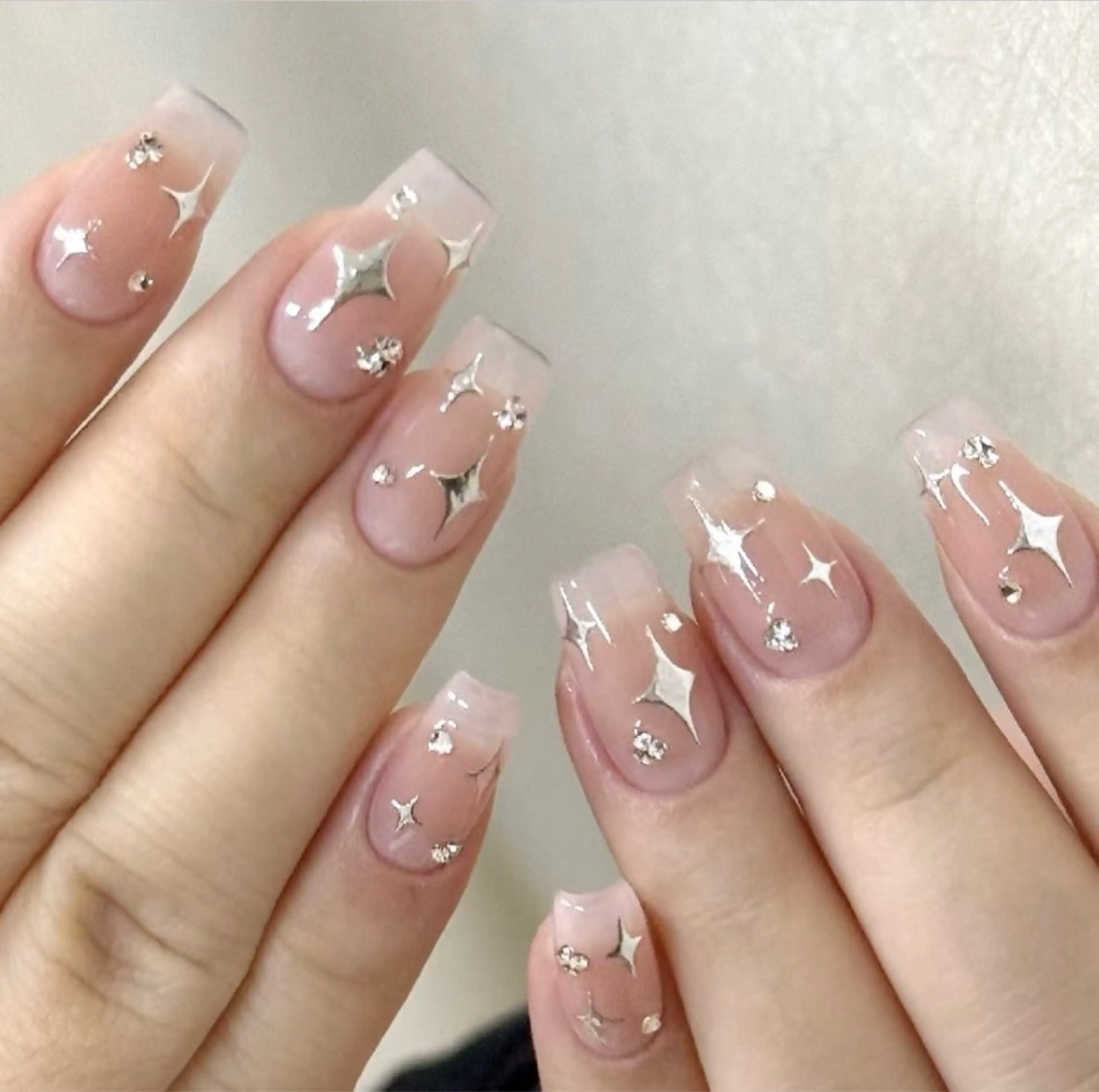 ネイル HIN NAILのネイルデザイン