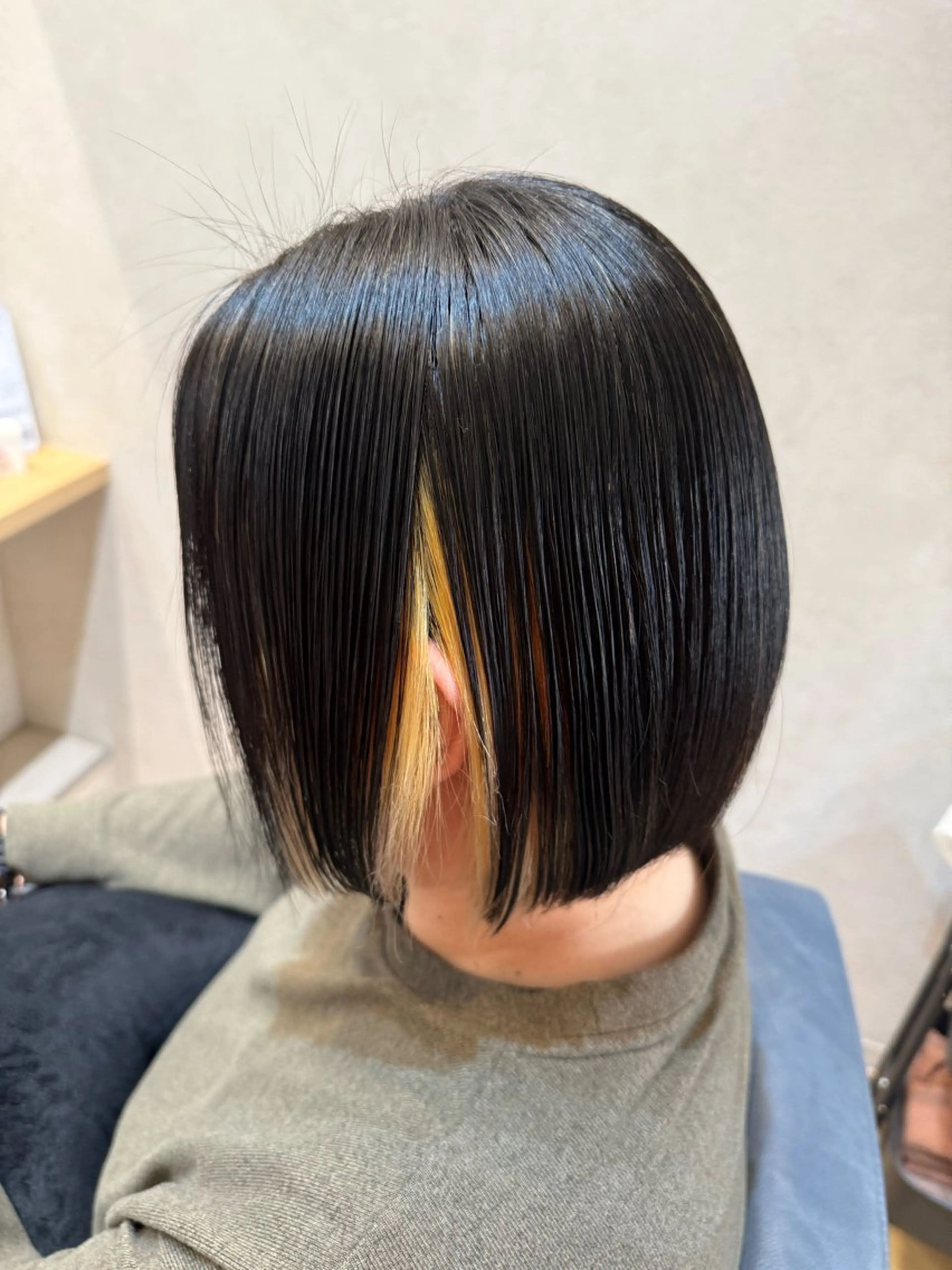 ショート 酸性ストレート カット 縮毛矯正 newi まーぼーのヘアスタイル