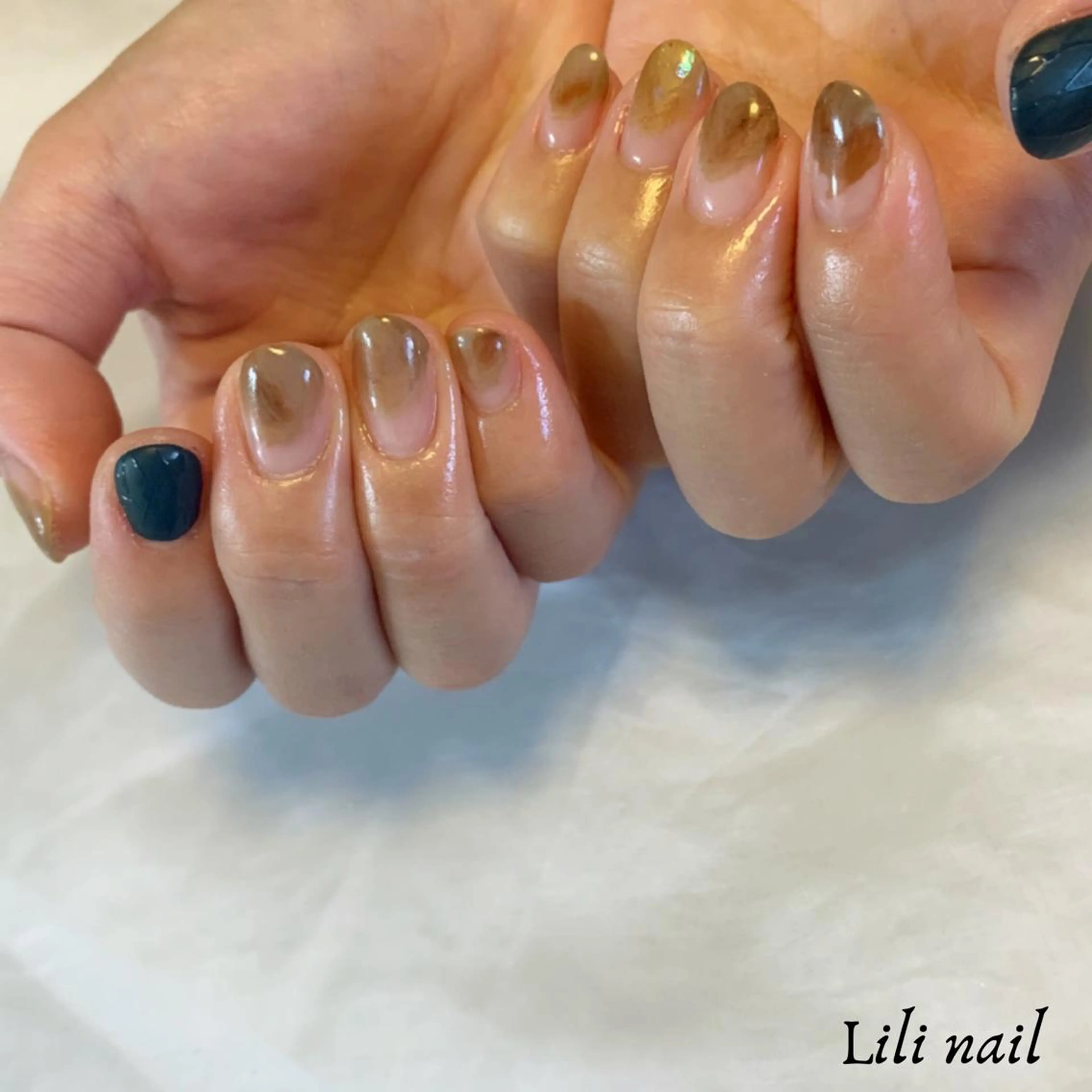 ショート ネイル 持ち込み ハンドネイル Lili beauty salon所属・Lilibeauty salonのネイルデザイン