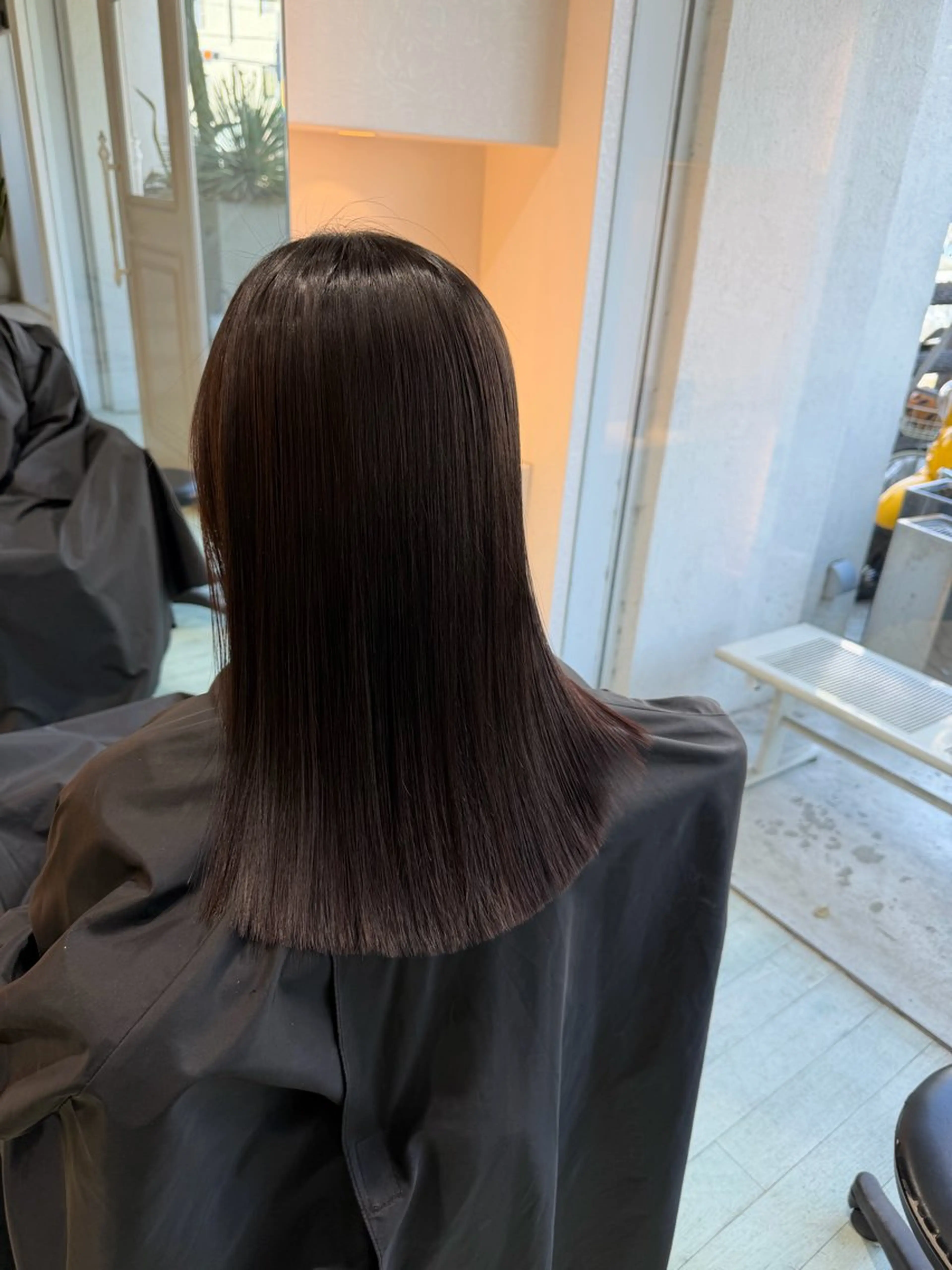 セミロング TIDEHAIR 悠愛のヘアスタイル