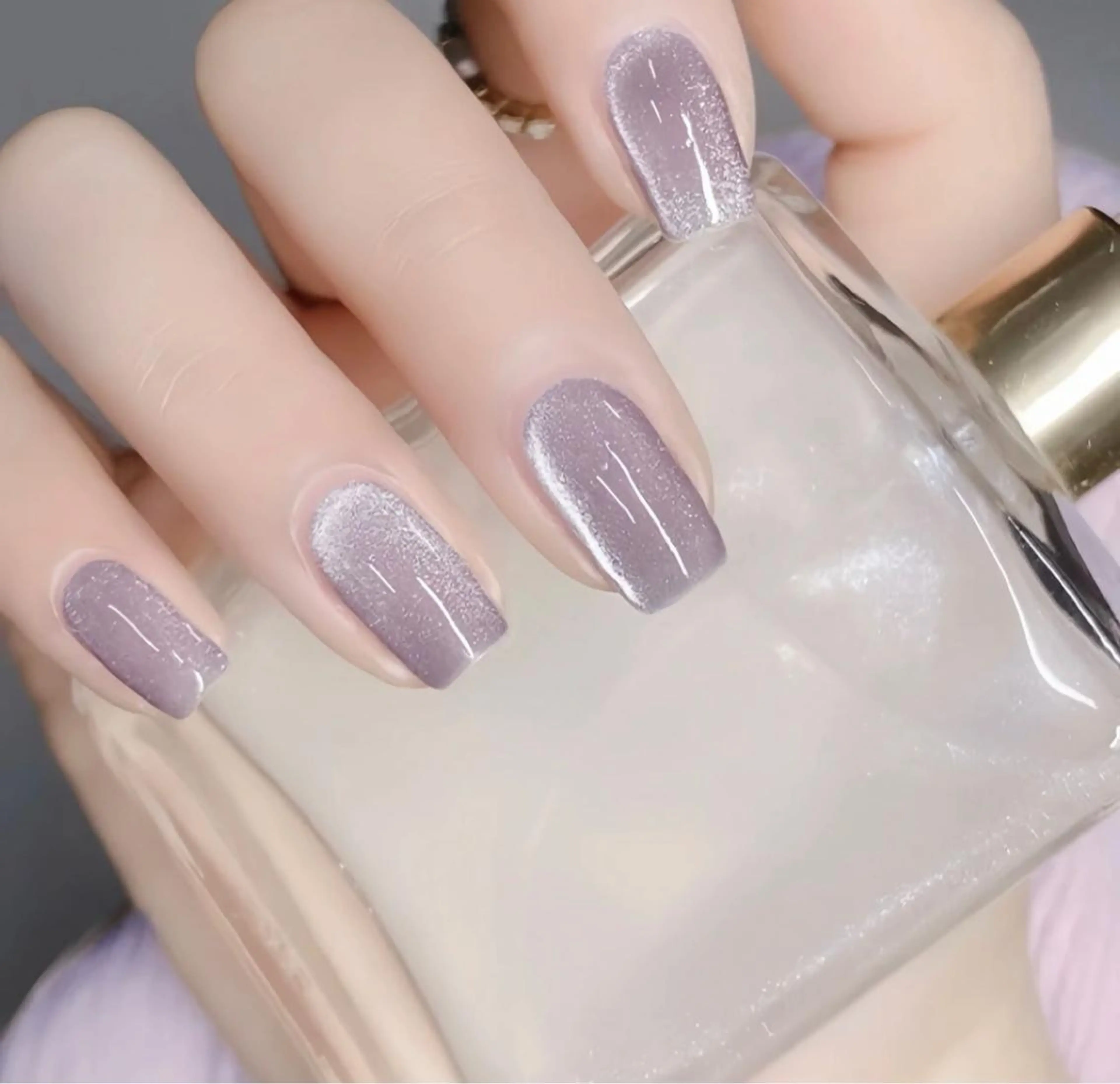 💅【新規ソフトジェルオフ無料】 🌸人気マグネットネイルorフラッシュネイル🌸の写真