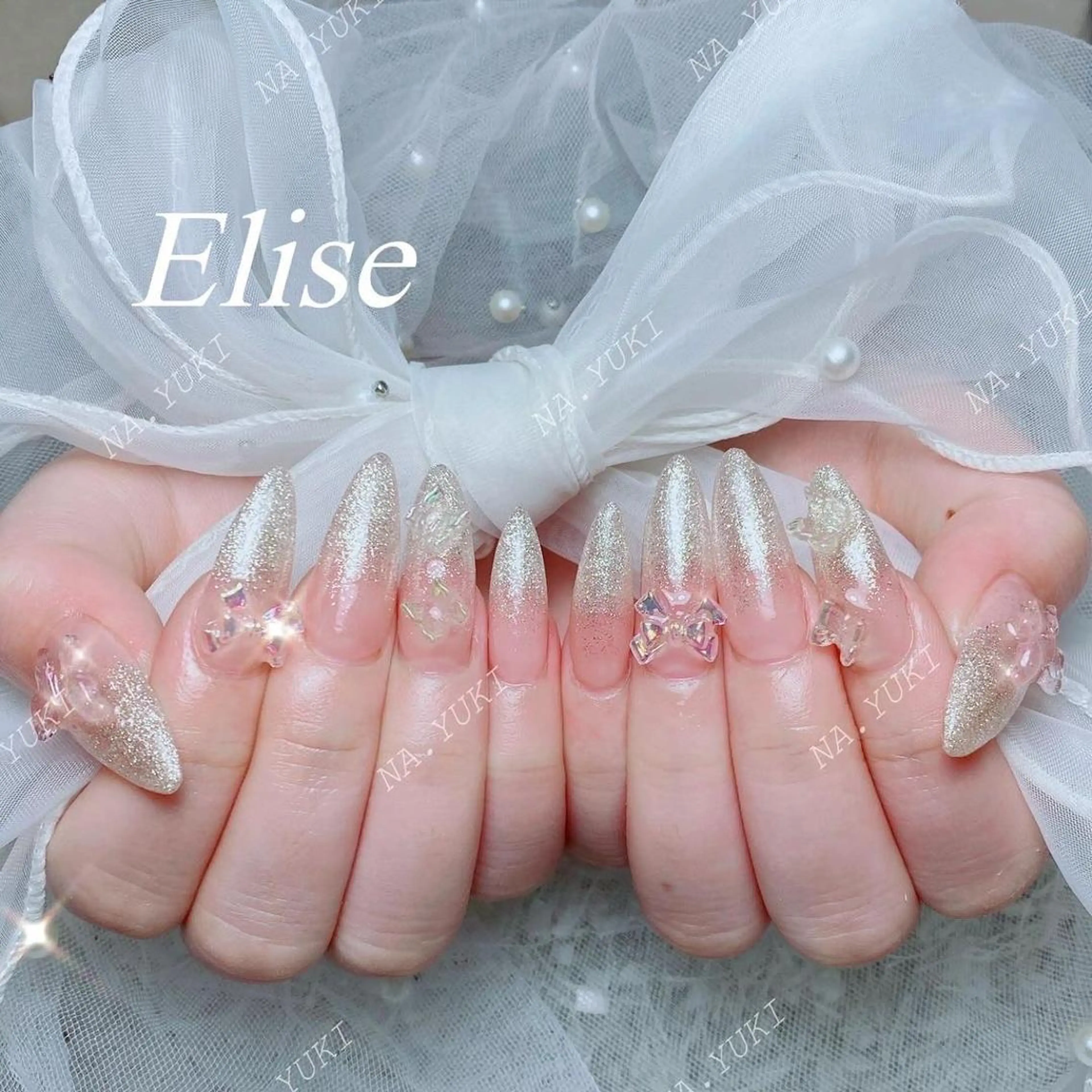 ネイル ハンドネイル ハンドケア 🌷 Mooning 🌷のネイルデザイン