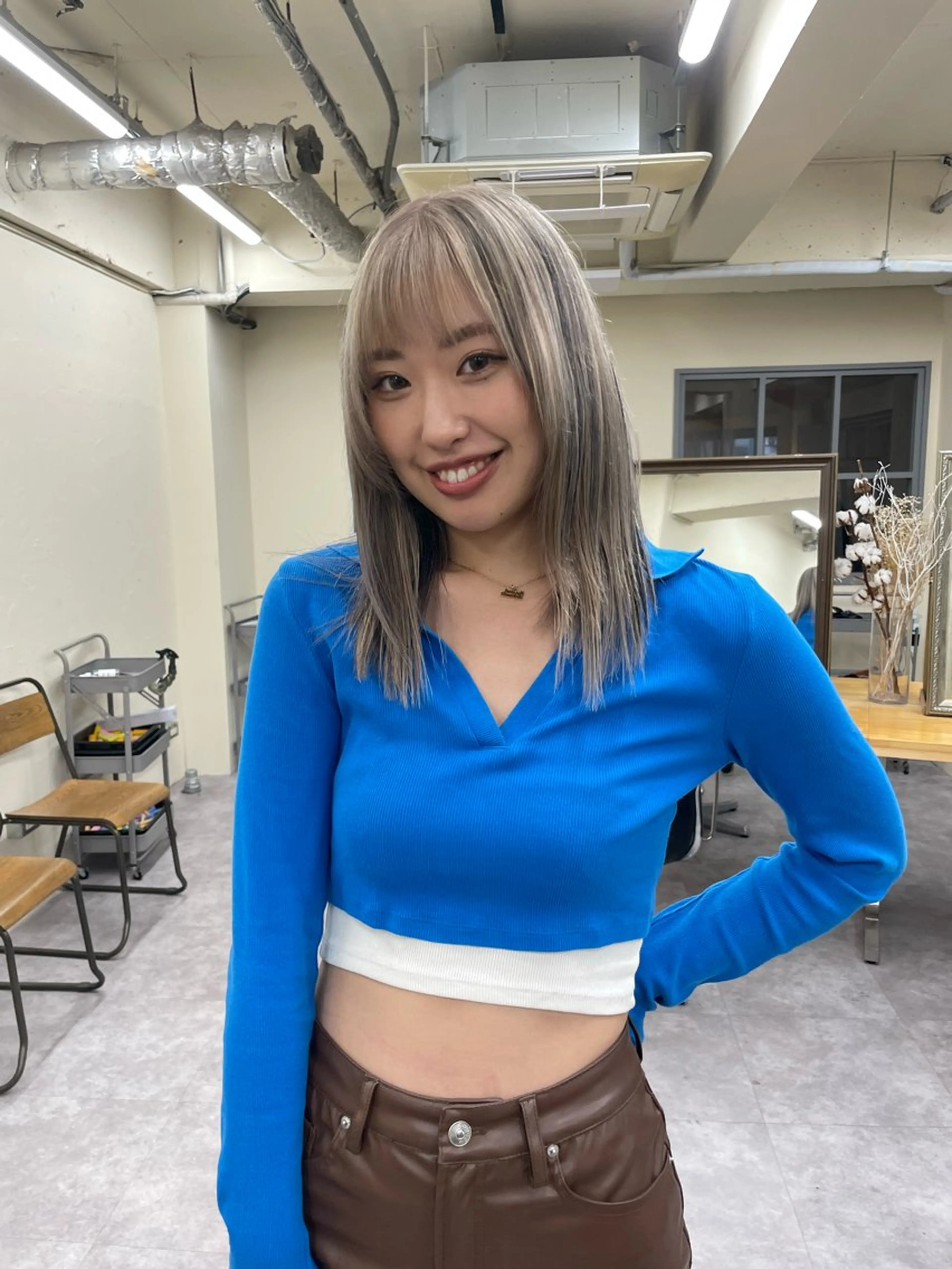 セミロング カラー Neolive Luca　御茶ノ水店所属・透明カラー/韓国風 Subaruのヘアスタイル