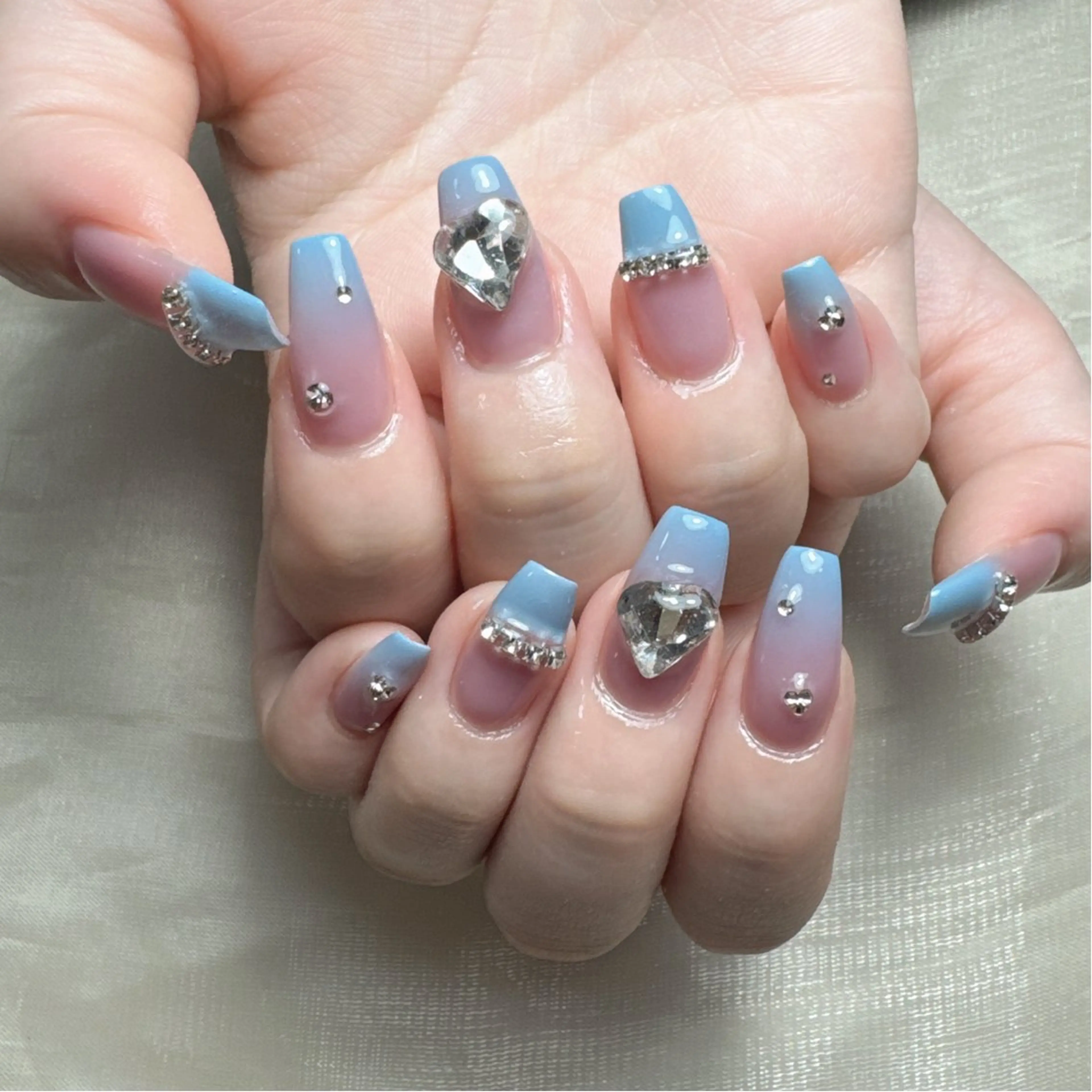 ネイル L.Nail所属・L.nail 【エル.ネイル】のネイルデザイン