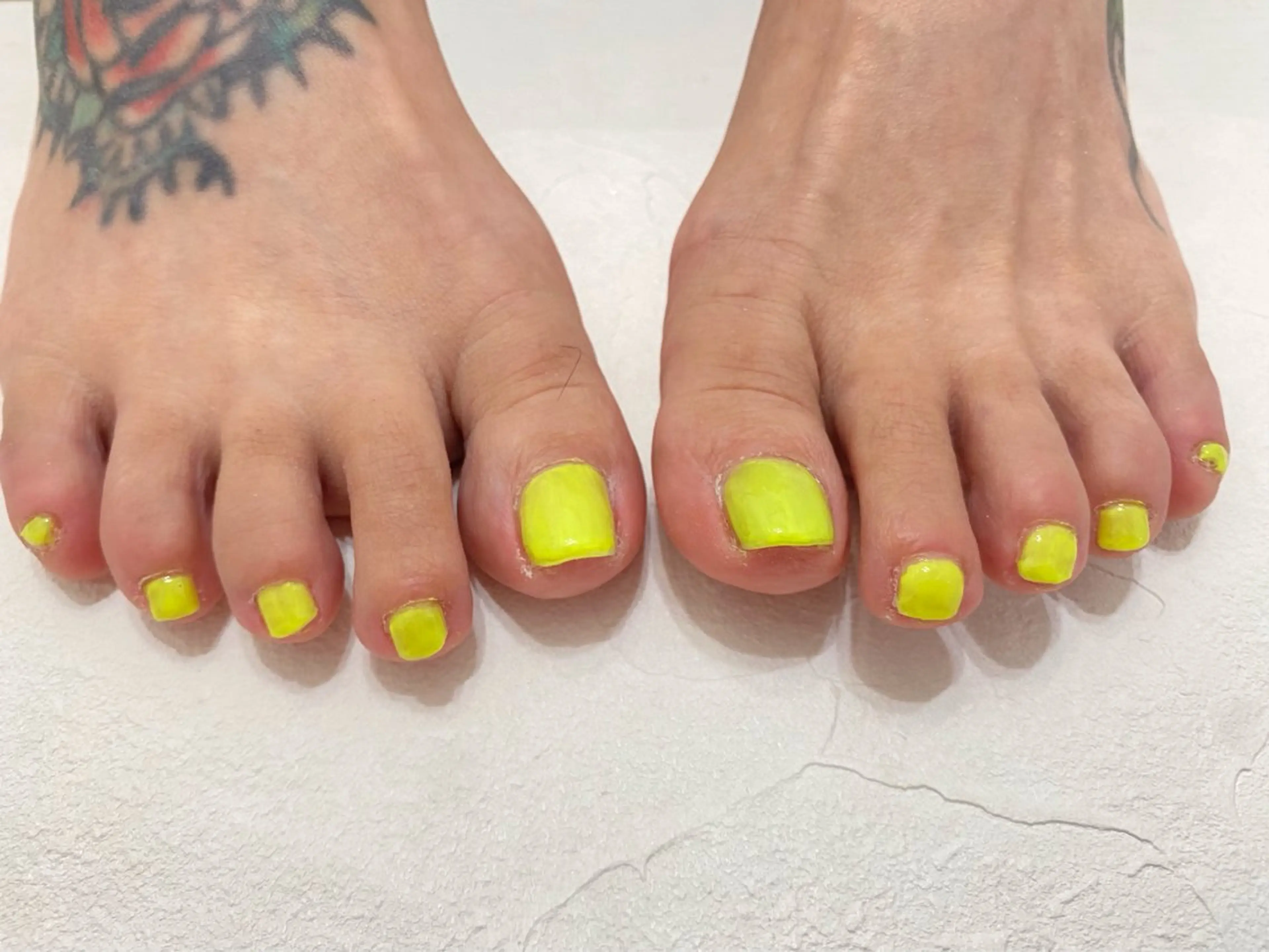 ネイル オーロラネイル フットネイル フレンチネイル ジェルネイル 韓国ネイル フットネイル Mogu nail 二子玉川のネイルデザイン