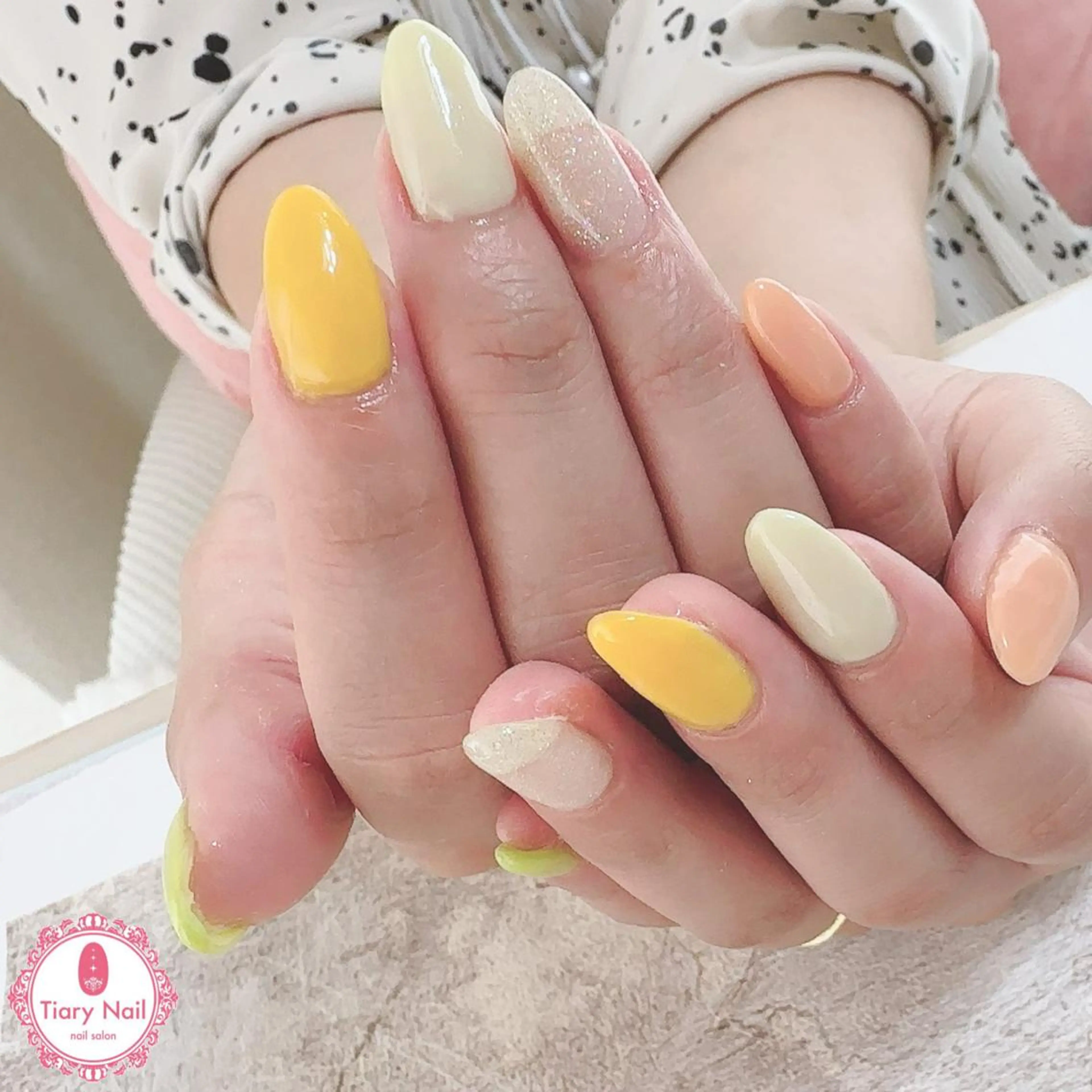 ネイル tiarynail K Kのネイルデザイン