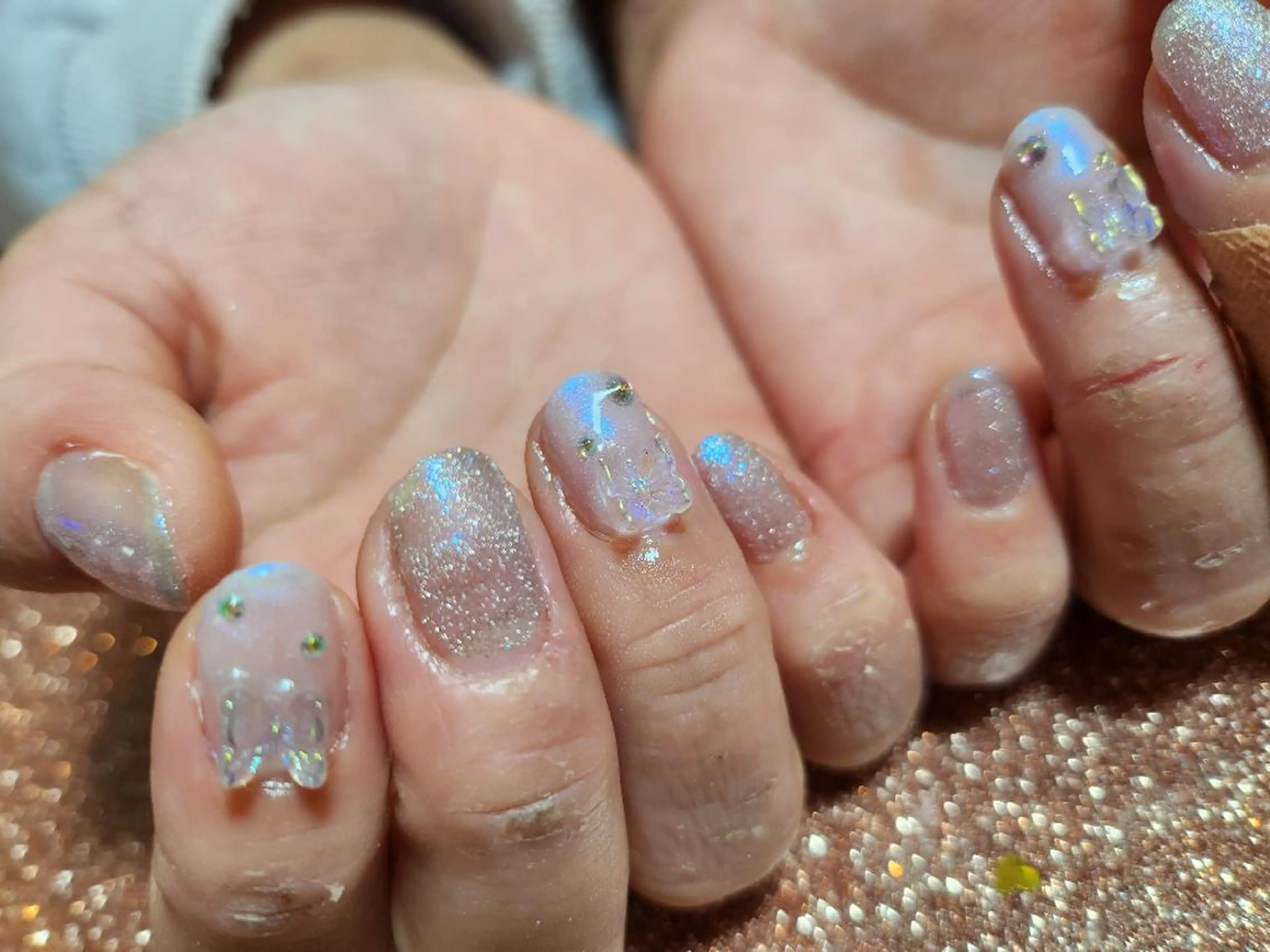 ネイル オーロラネイル ハンドネイル 💜bora .のネイルデザイン