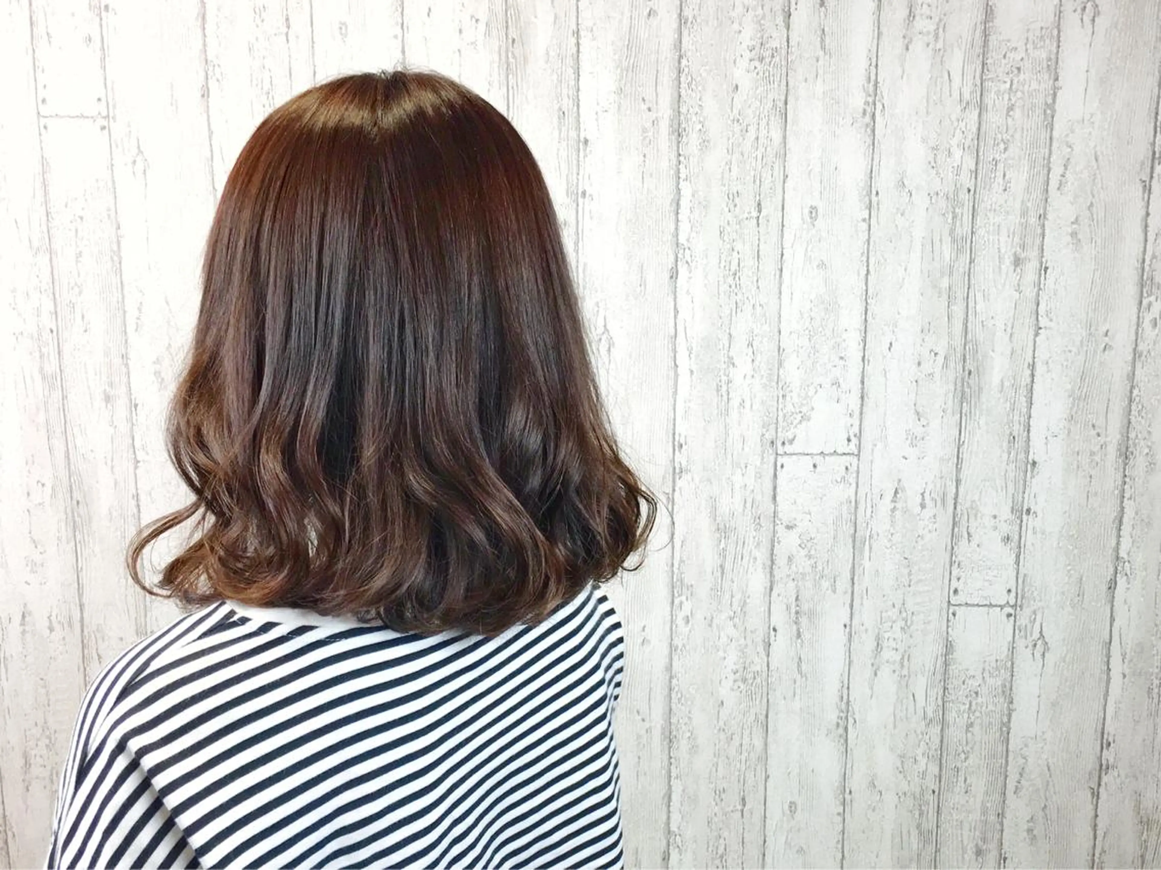 ミディアム カラー イルミナカラー カット ヘアカラー カット／メンズカット 藤田麻衣のヘアスタイル