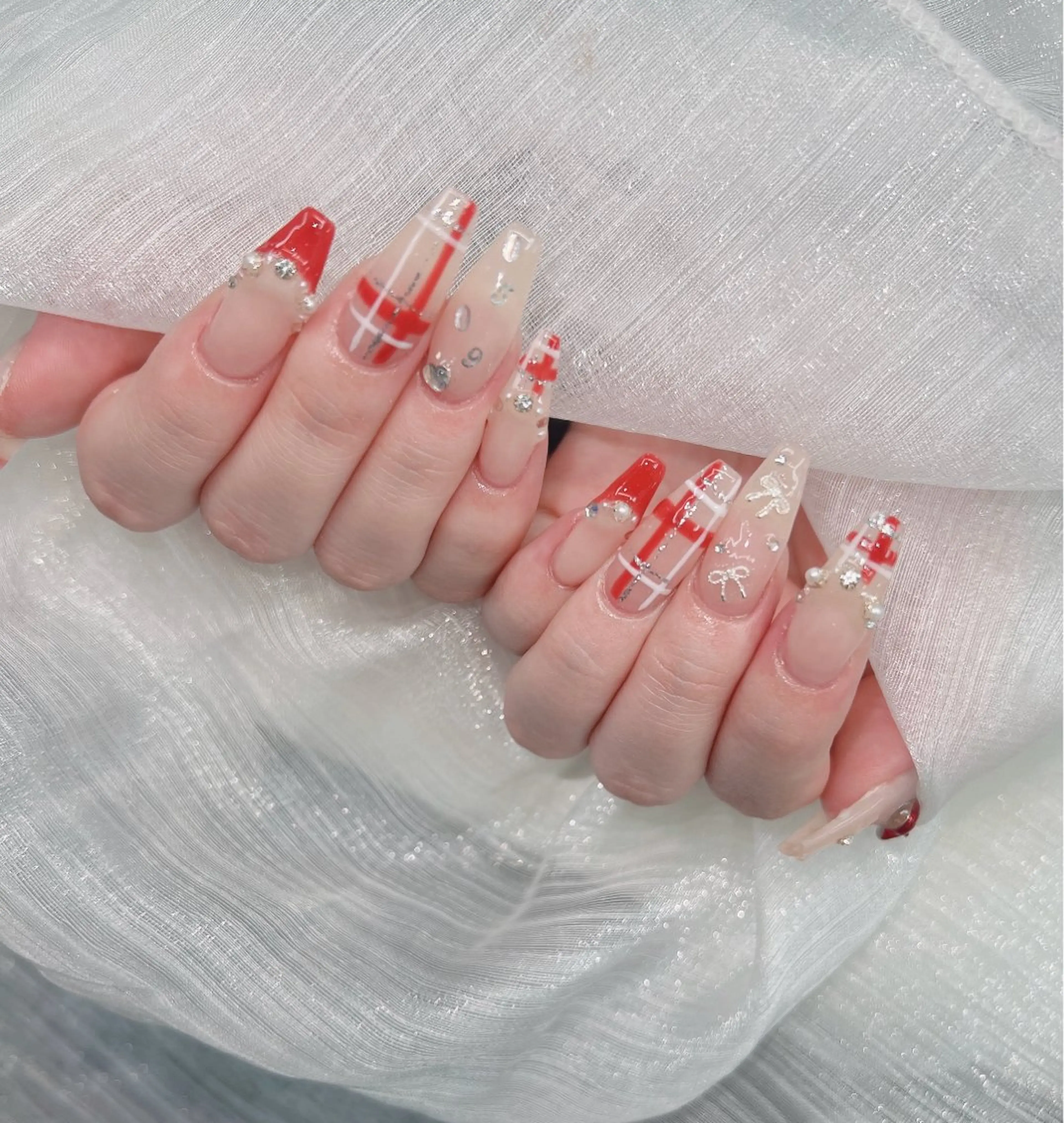 ネイル マグネットネイル ミラーネイル ニュアンスネイル ネイルチップ 冬ネイル Lee Nailsのネイルデザイン